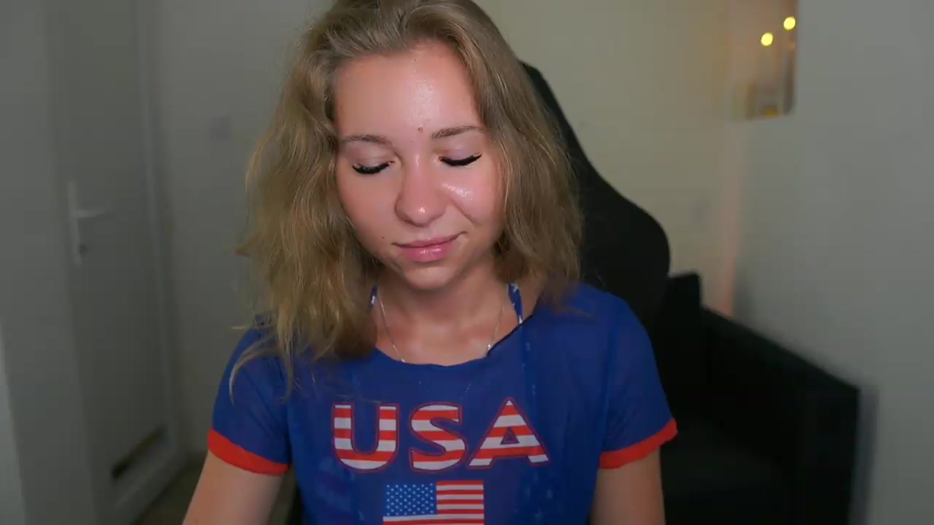 Gallery image thumbnail from VivienVance18's myfreecams stream on, 07/16/2026, 10:48 image 3 of 20