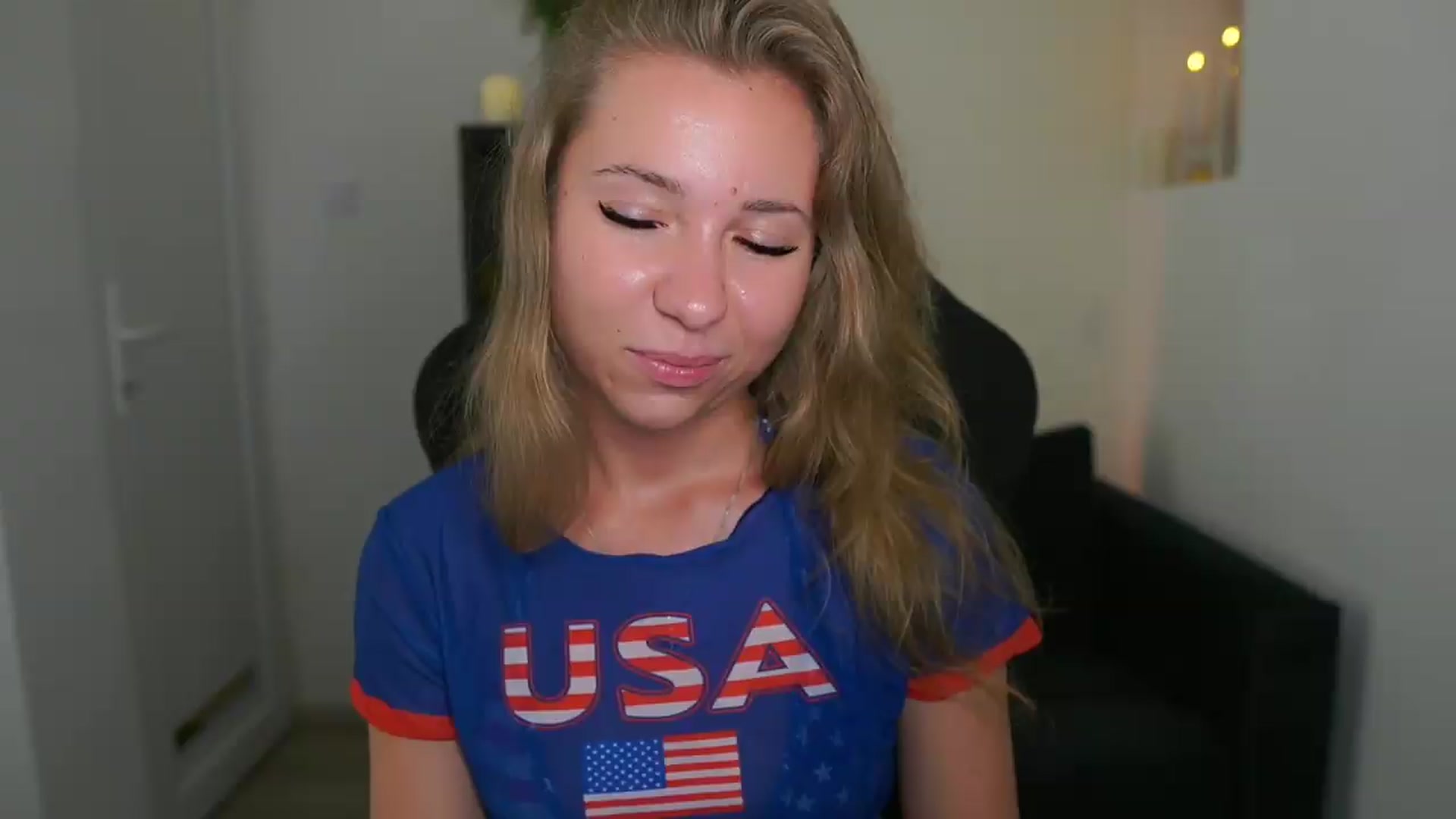 Gallery image thumbnail from VivienVance18's myfreecams stream on, 07/16/2026, 10:48 image 6 of 20