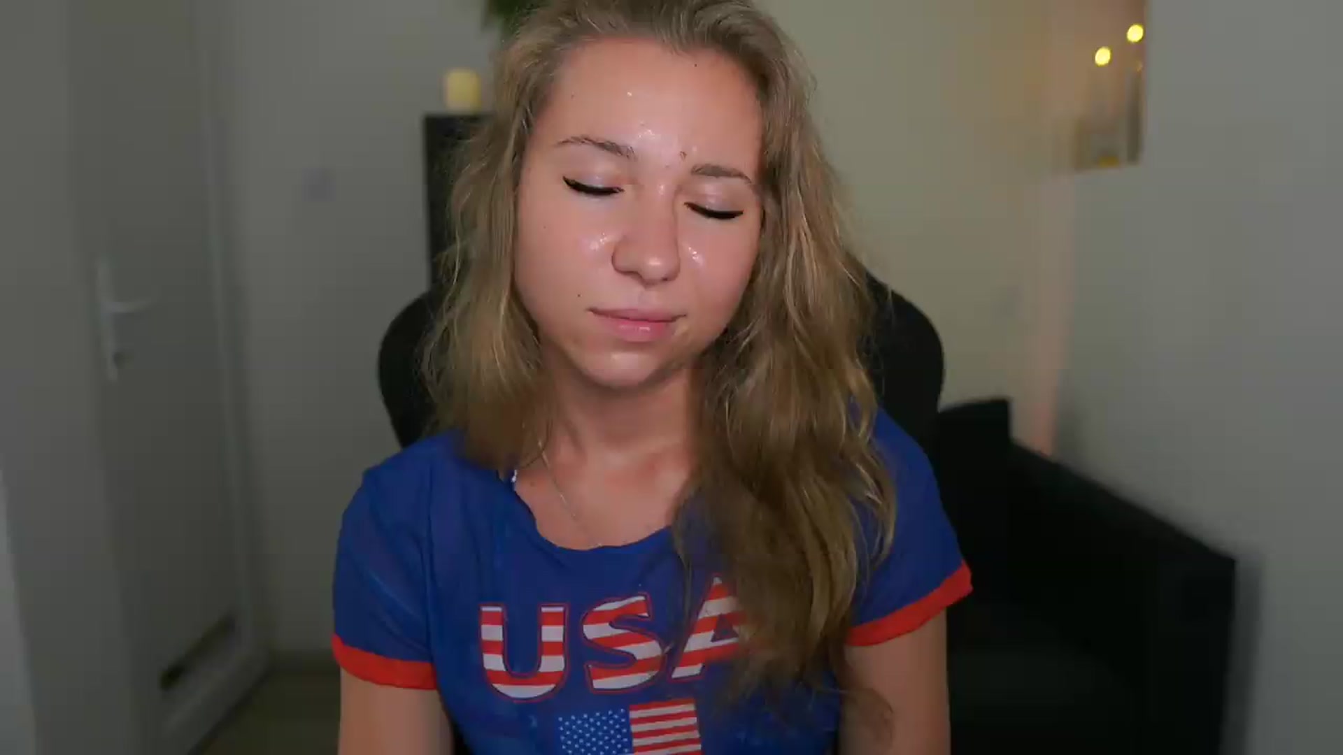 Gallery image thumbnail from VivienVance18's myfreecams stream on, 07/16/2026, 12:57 image 2 of 20
