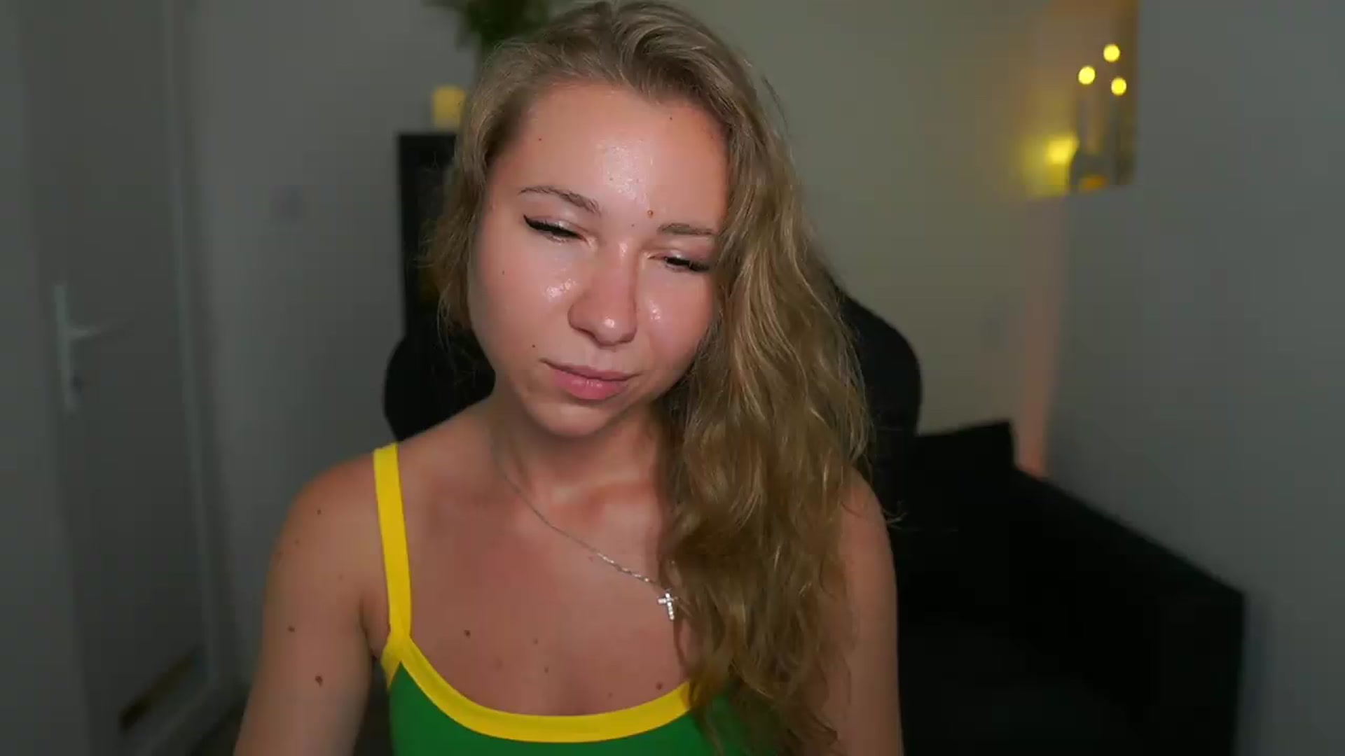 Gallery image thumbnail from VivienVance18's myfreecams stream on, 07/17/2026, 16:05 image 8 of 20