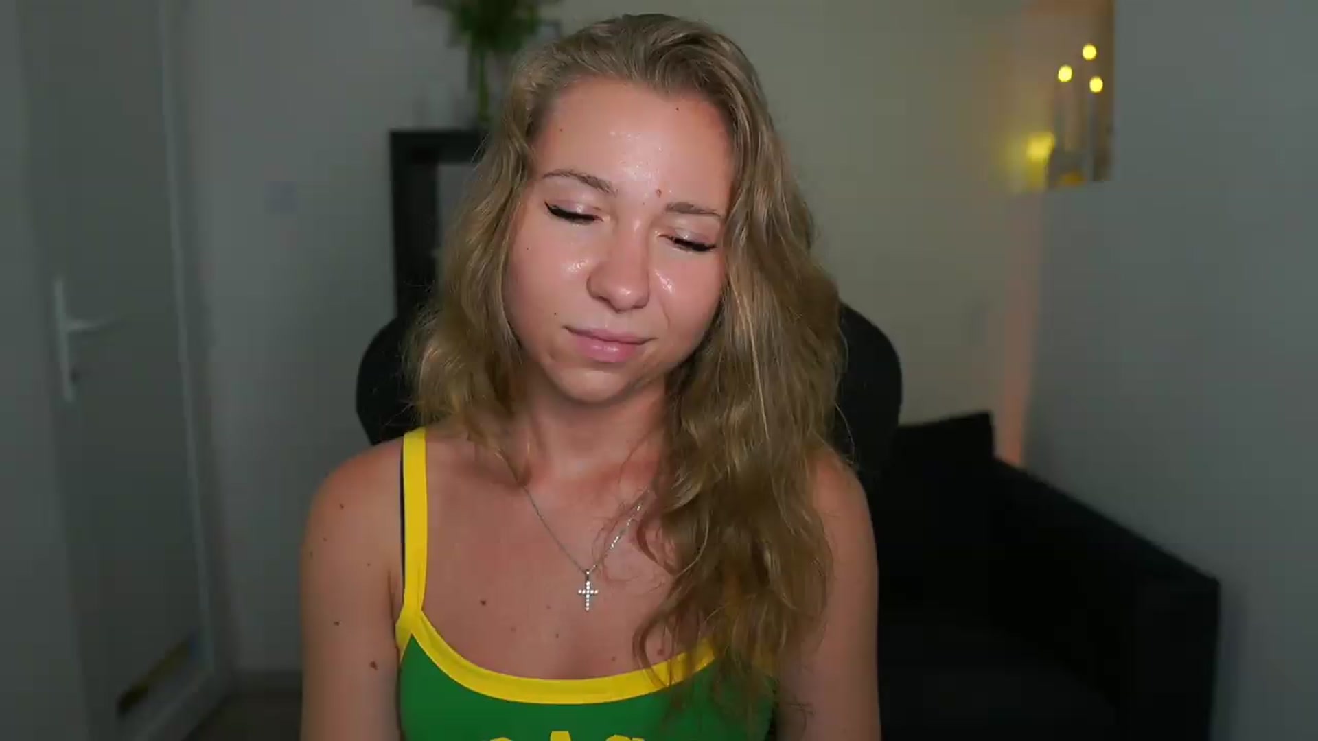 Gallery image thumbnail from VivienVance18's myfreecams stream on, 07/17/2026, 16:05 image 20 of 20
