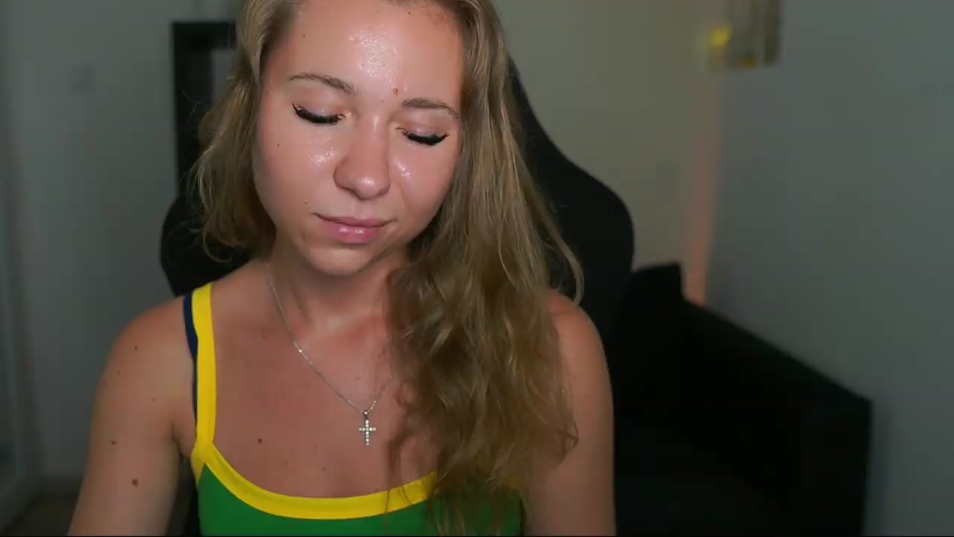Gallery image thumbnail from VivienVance18's myfreecams stream on, 07/17/2026, 18:23 image 4 of 20