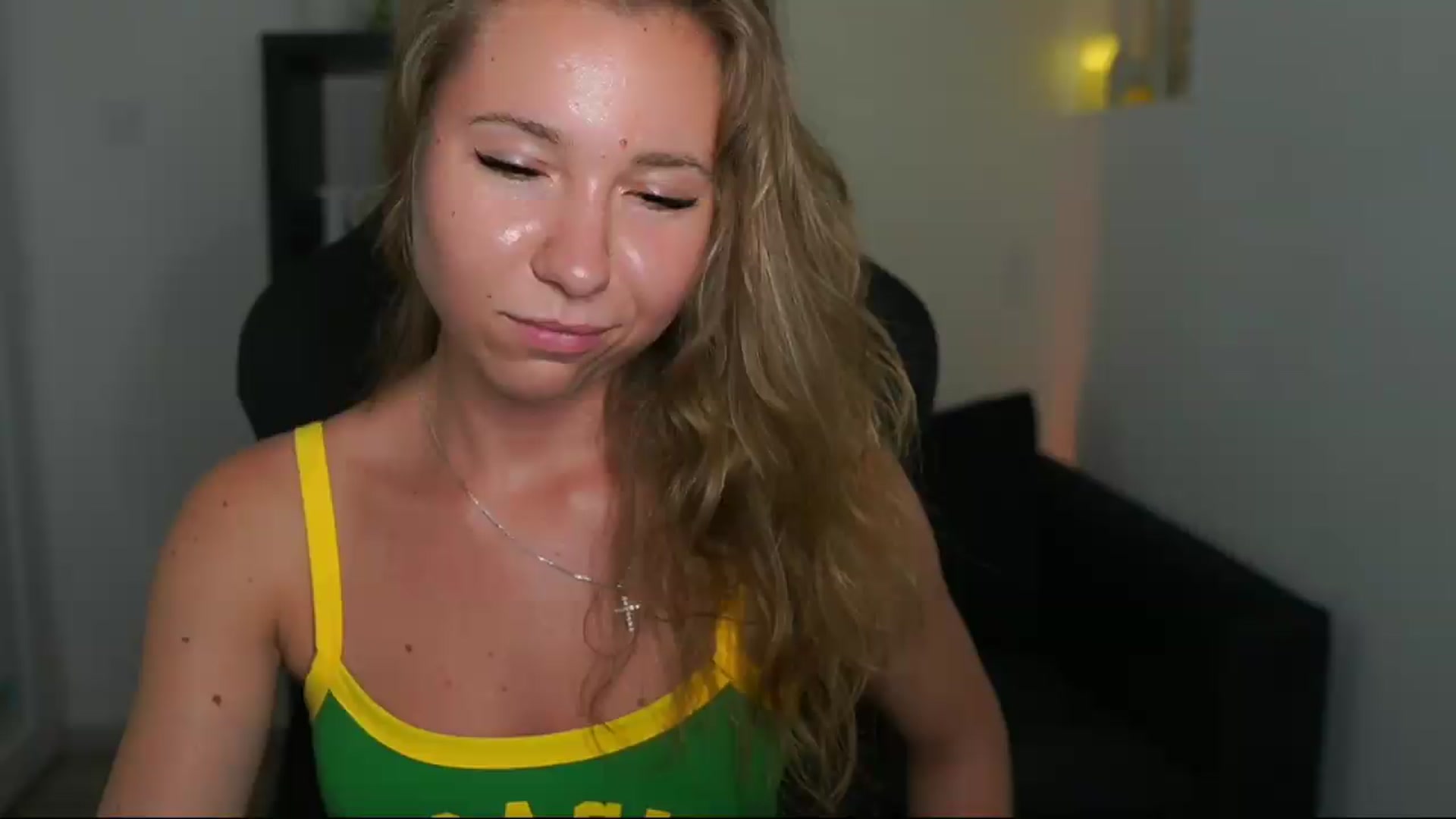 Gallery image thumbnail from VivienVance18's myfreecams stream on, 07/17/2026, 18:23 image 16 of 20
