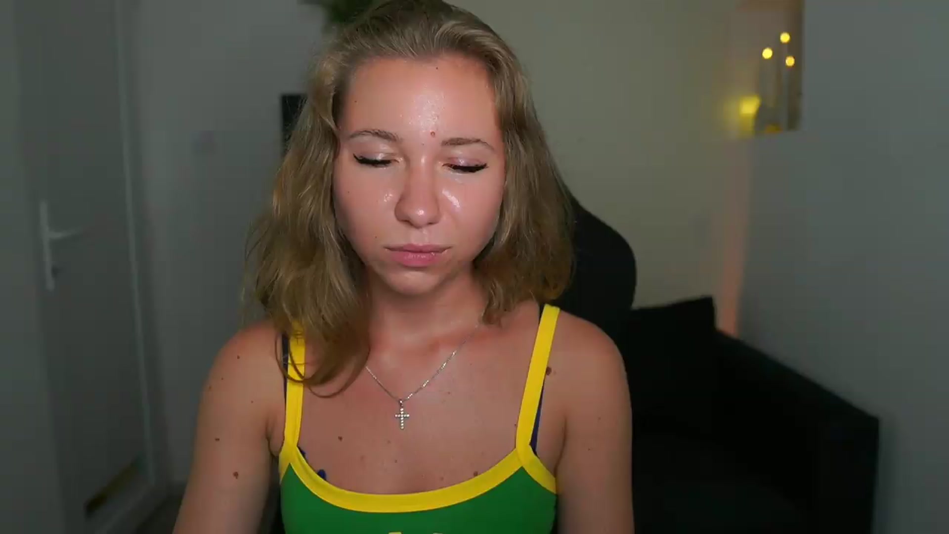 Gallery image thumbnail from VivienVance18's myfreecams stream on, 07/17/2026, 18:52 image 4 of 20