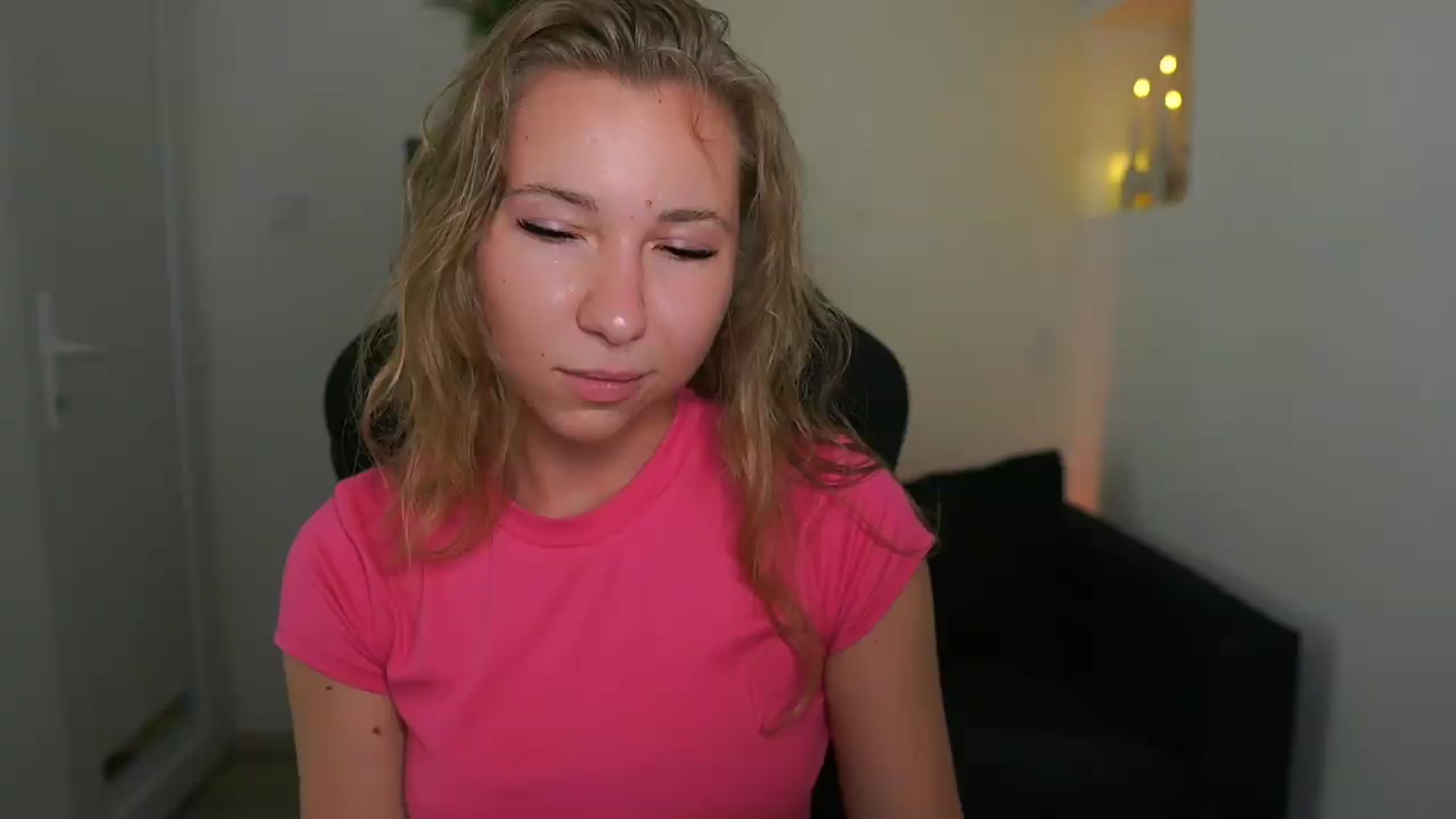 Gallery image thumbnail from VivienVance18's myfreecams stream on, 07/21/2026, 14:01 image 9 of 20