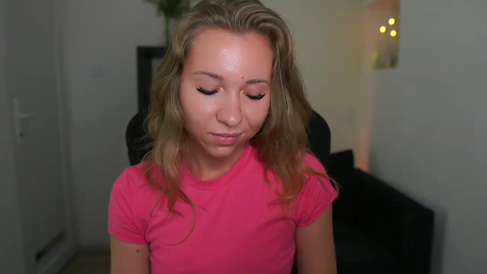 Gallery image thumbnail from VivienVance18's myfreecams stream on, 07/21/2026, 18:26 image 20 of 20