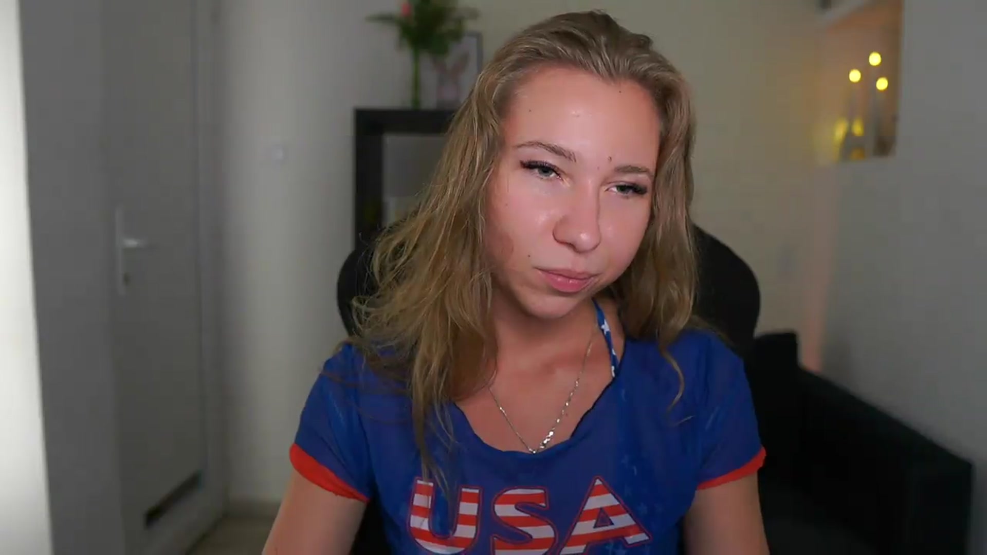 Gallery image thumbnail from VivienVance18's myfreecams stream on, 07/23/2026, 22:42 image 12 of 20