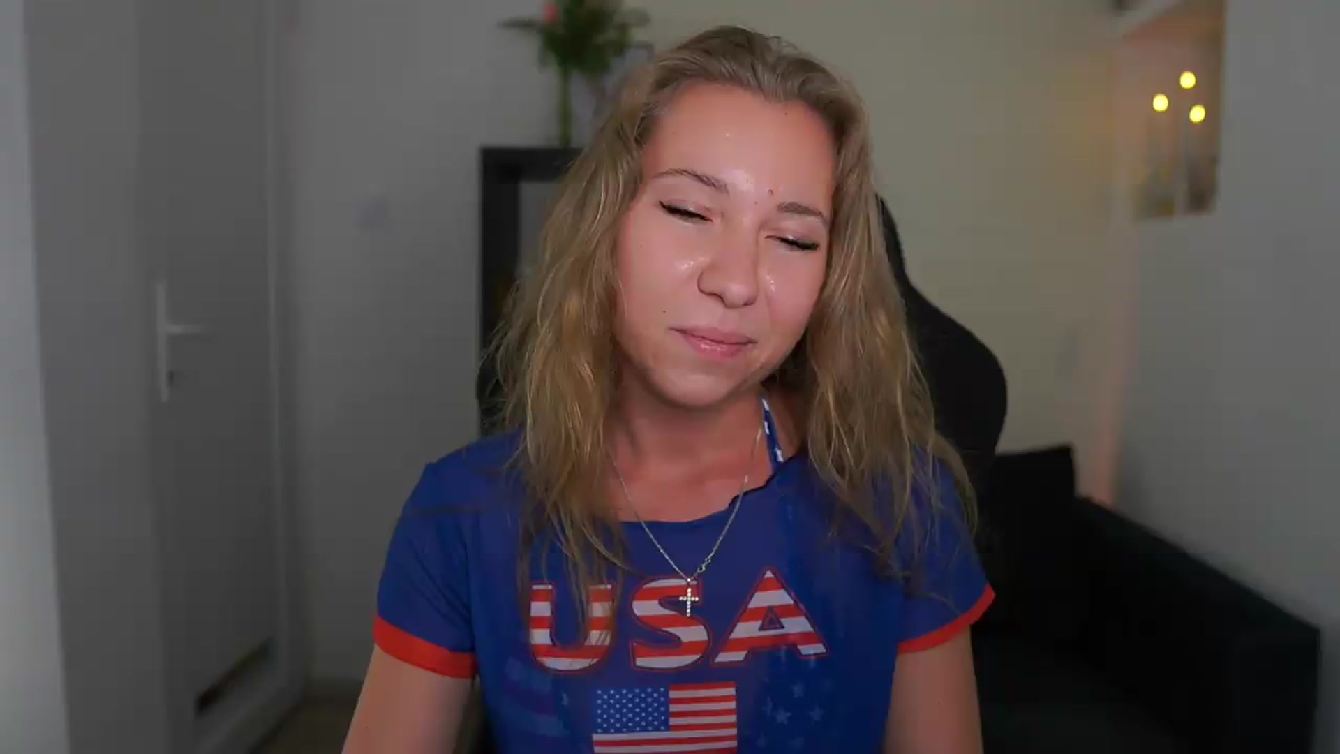 Gallery image thumbnail from VivienVance18's myfreecams stream on, 07/24/2026, 01:20 image 1 of 20