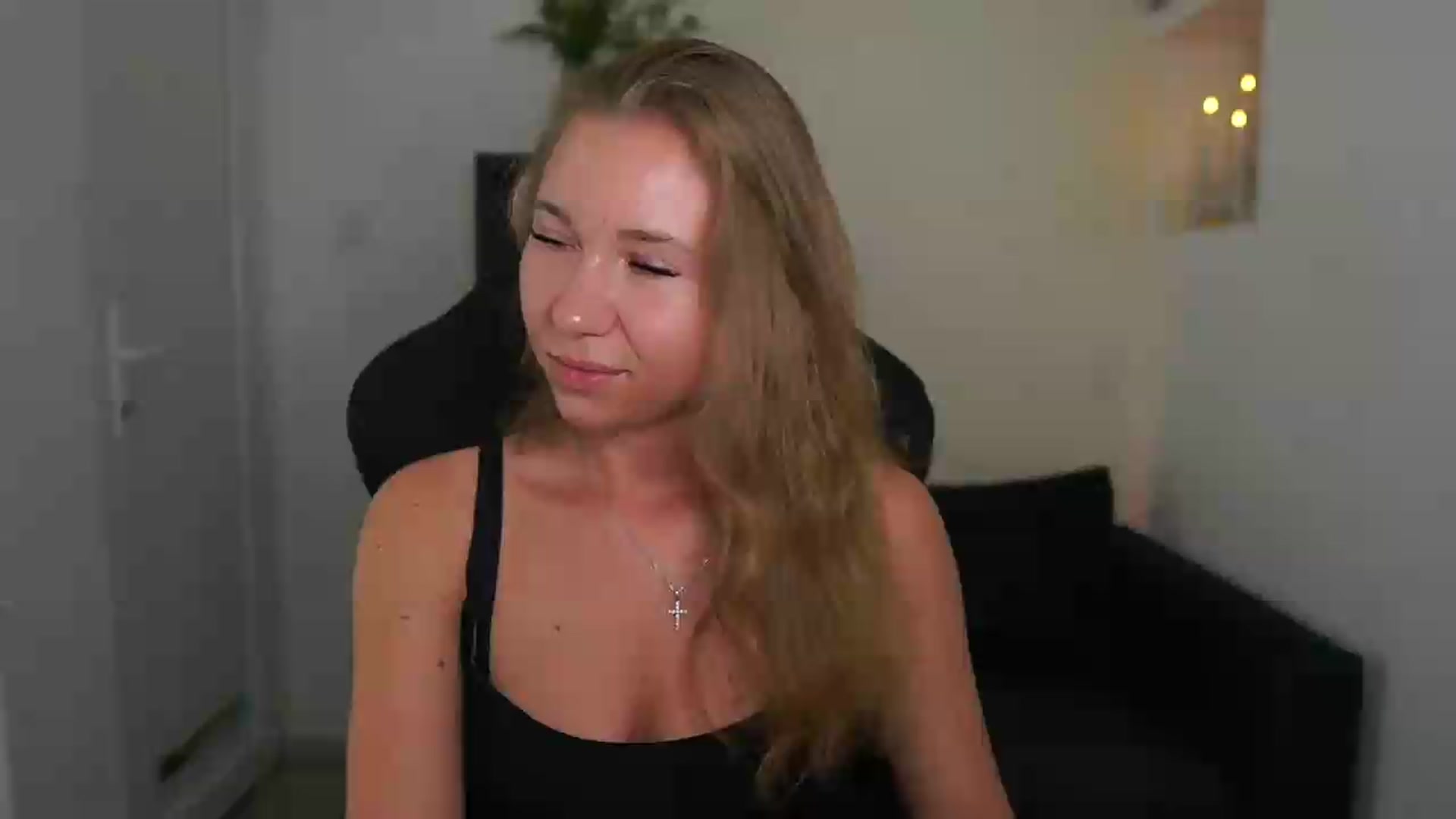 Gallery image thumbnail from VivienVance18's myfreecams stream on, 07/27/2026, 19:11 image 9 of 20