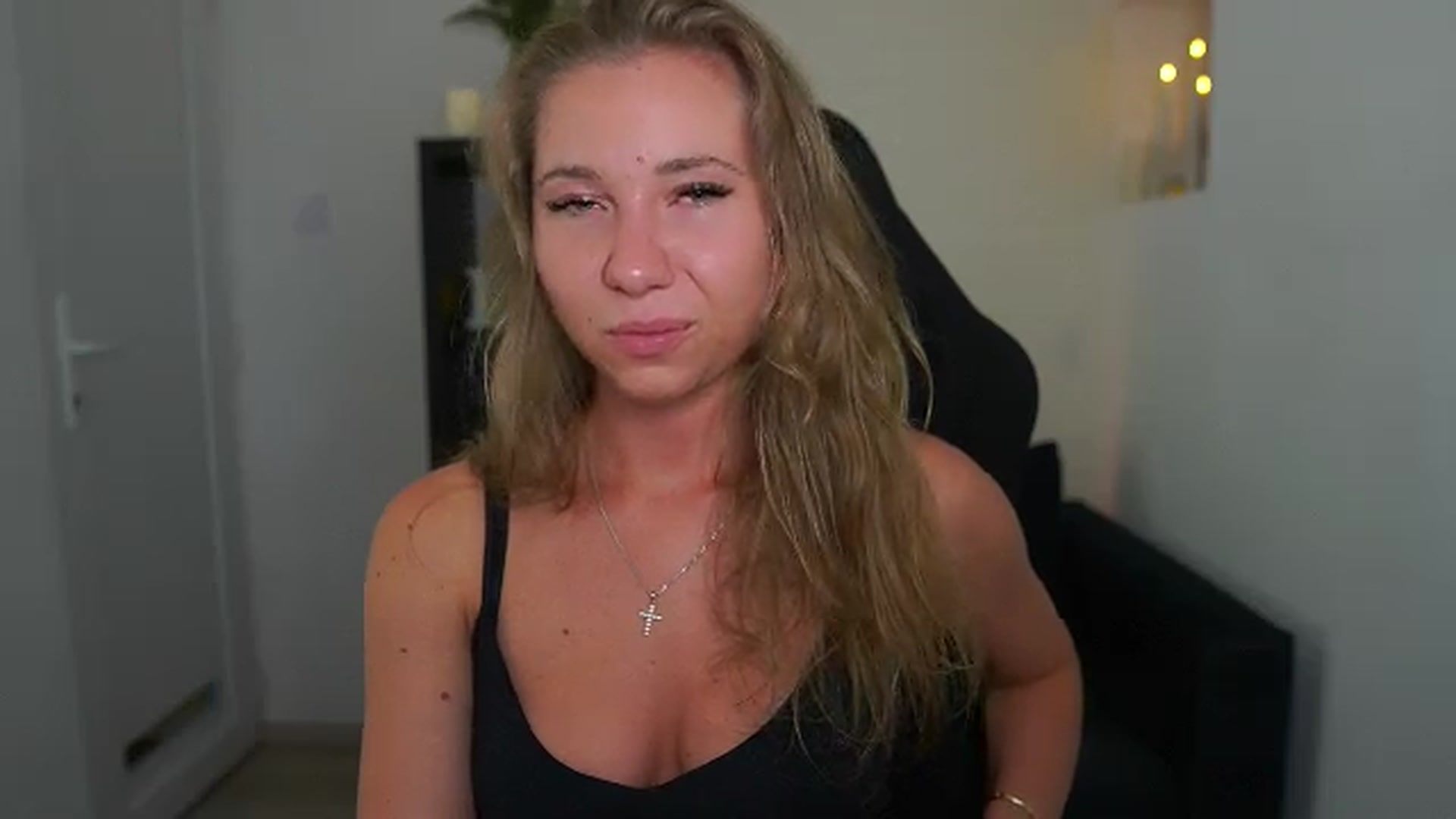 Gallery image thumbnail from VivienVance18's myfreecams stream on, 07/28/2026, 19:57 image 5 of 20