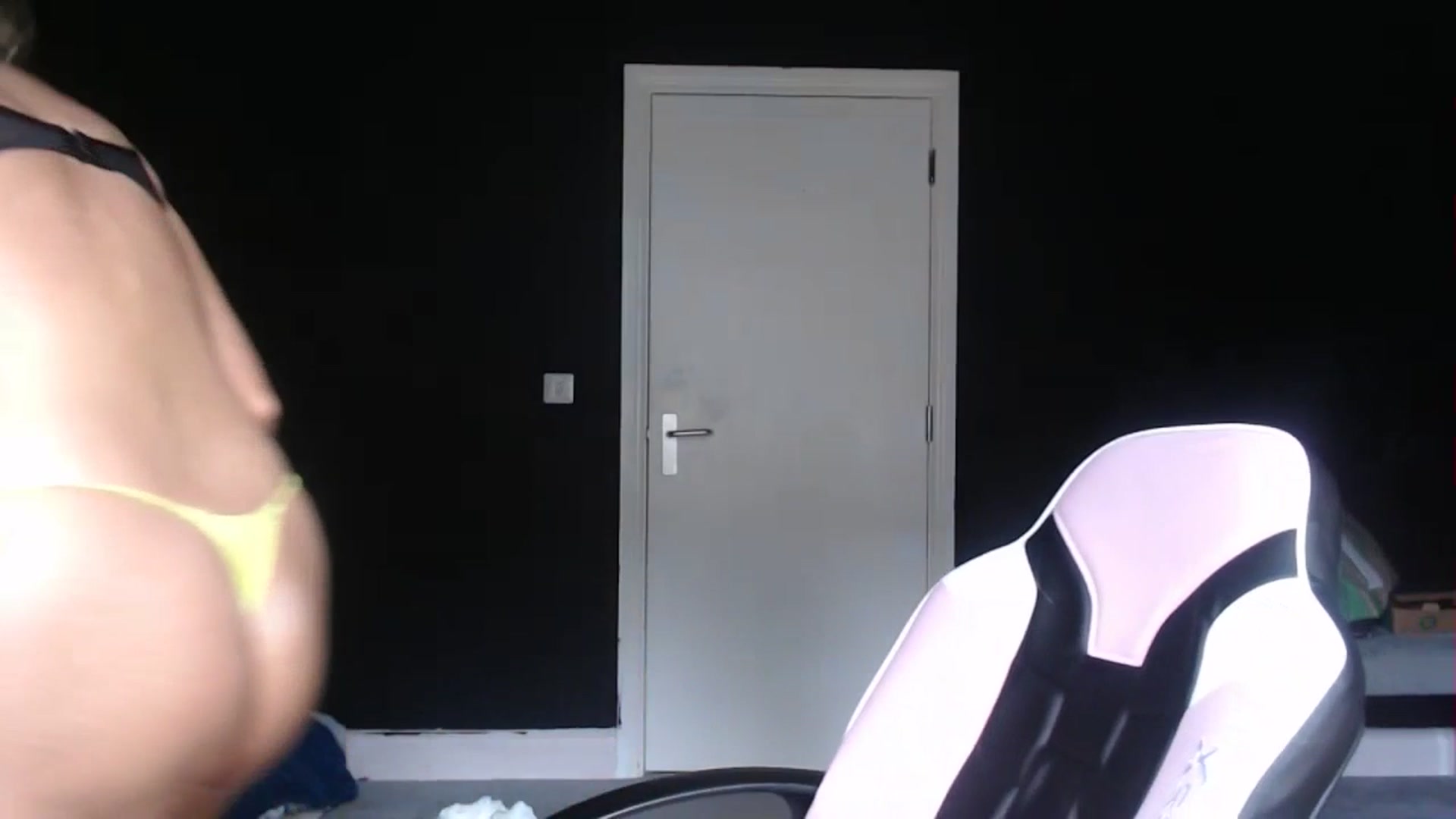 Gallery image thumbnail from VivienneFoxUK's myfreecams stream on, 07/01/2023, 16:09 image 13 of 20