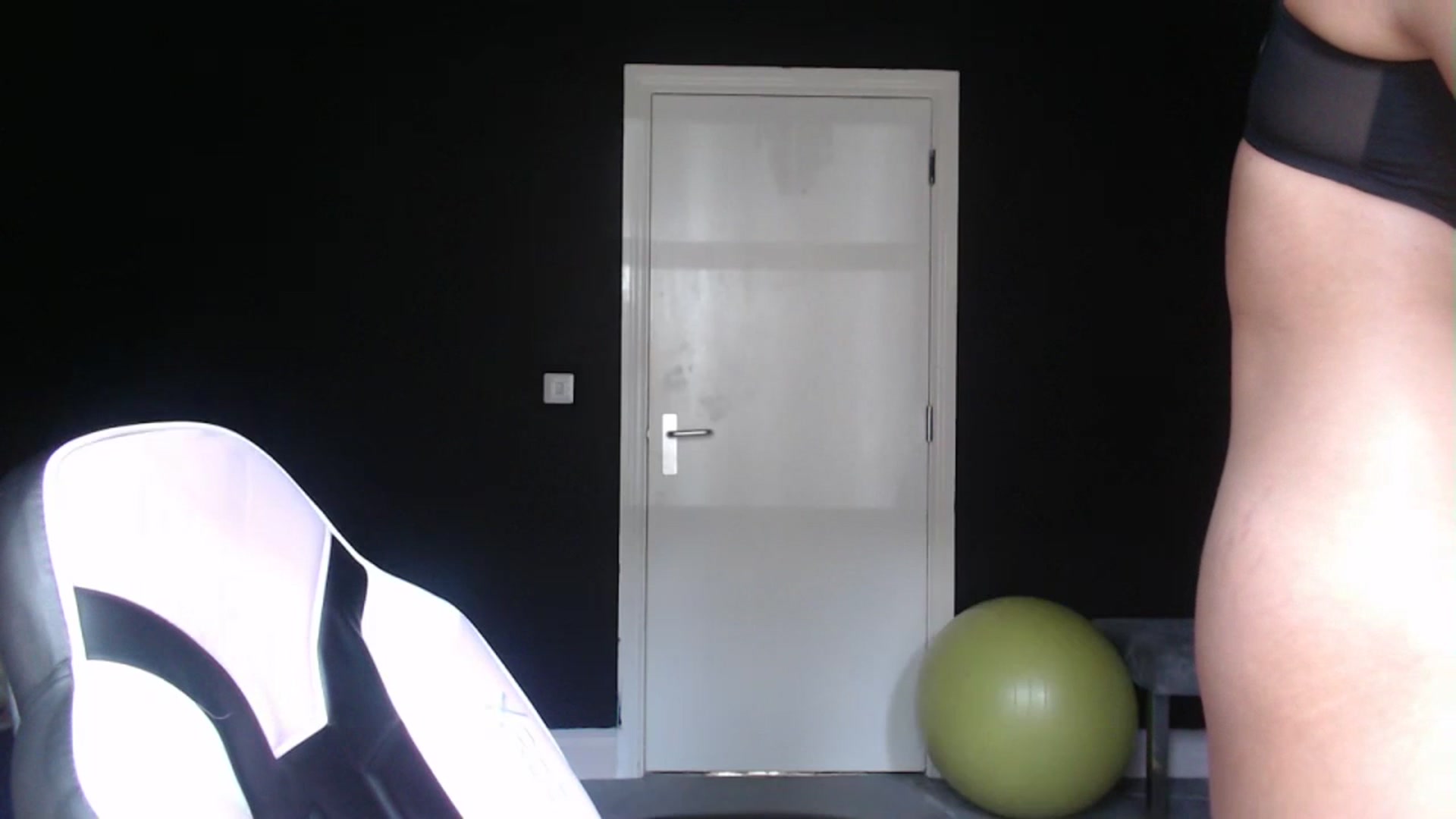 Gallery image thumbnail from VivienneFoxUK's myfreecams stream on, 07/01/2023, 16:09 image 15 of 20