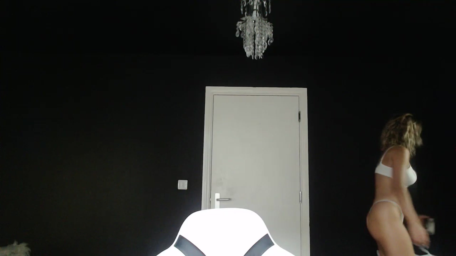 Gallery image thumbnail from VivienneFoxUK's myfreecams stream on, 07/08/2023, 18:32 image 6 of 20