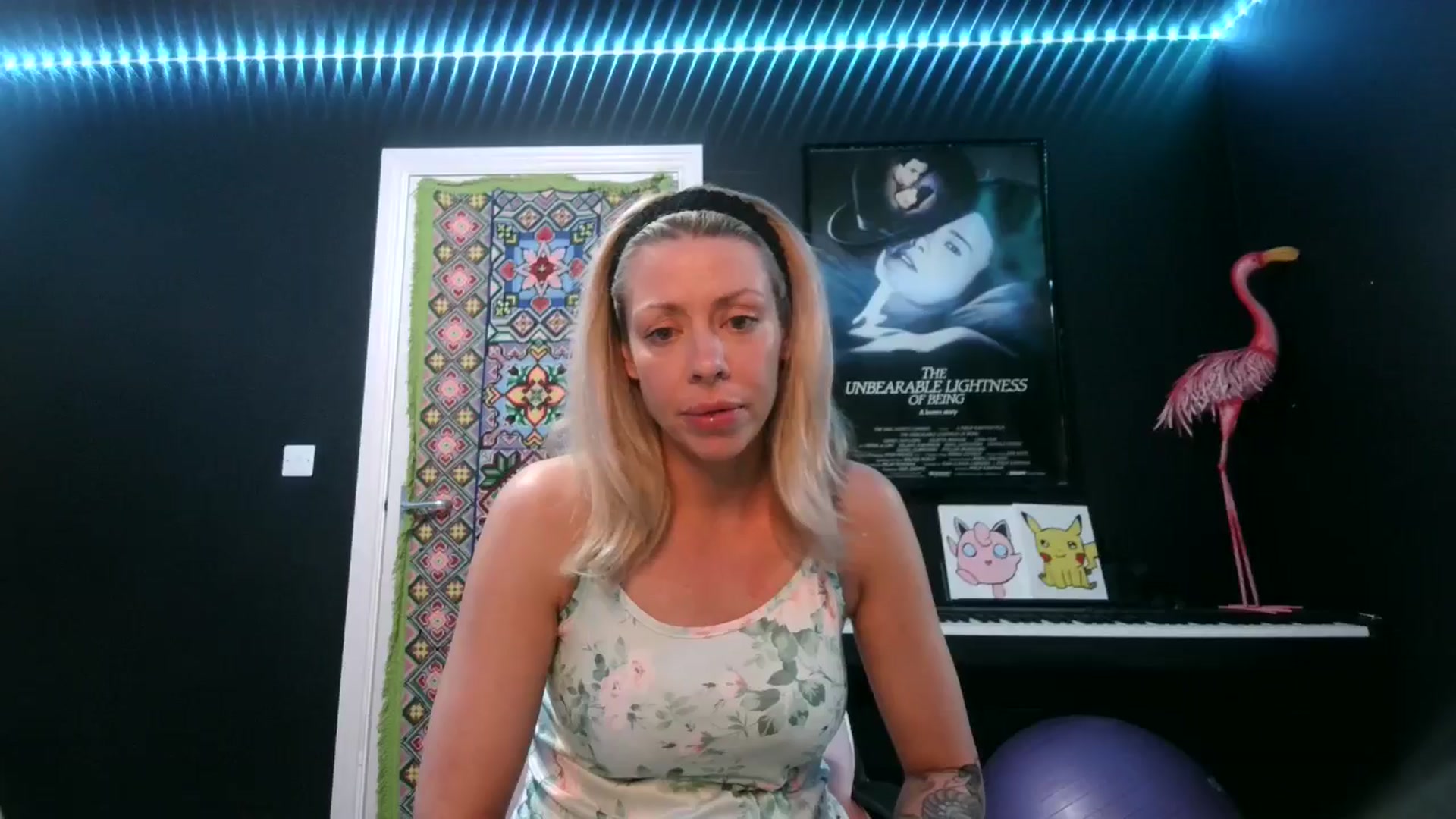 Gallery image thumbnail from Vivienne__Fox's myfreecams stream on, 05/12/2025, 22:24 image 14 of 20