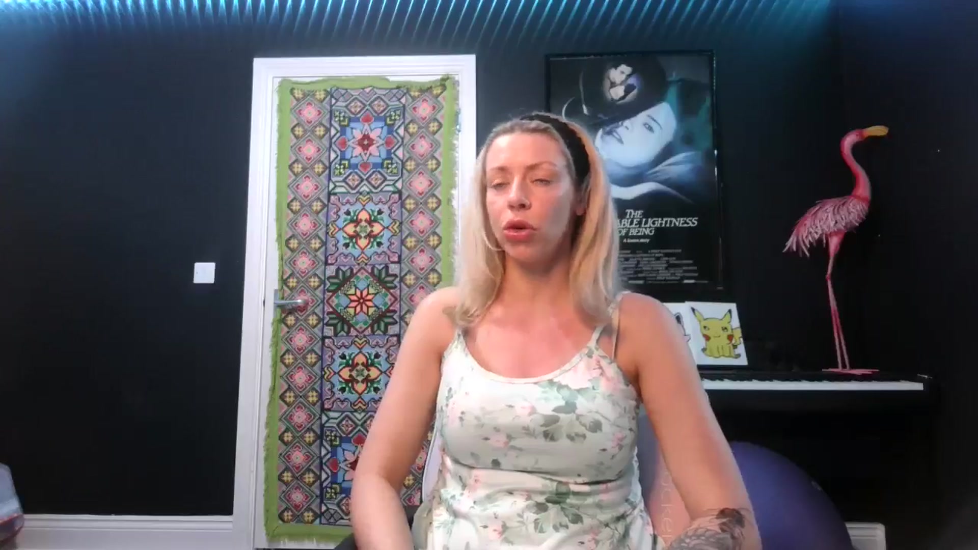 Gallery image thumbnail from Vivienne__Fox's myfreecams stream on, 05/12/2025, 22:24 image 19 of 20