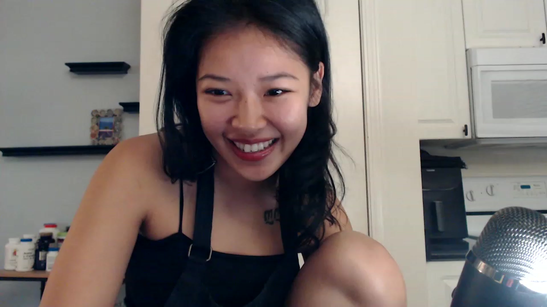 Gallery image thumbnail from Vivixeve's myfreecams stream on, 06/23/2023, 05:28 image 2 of 20