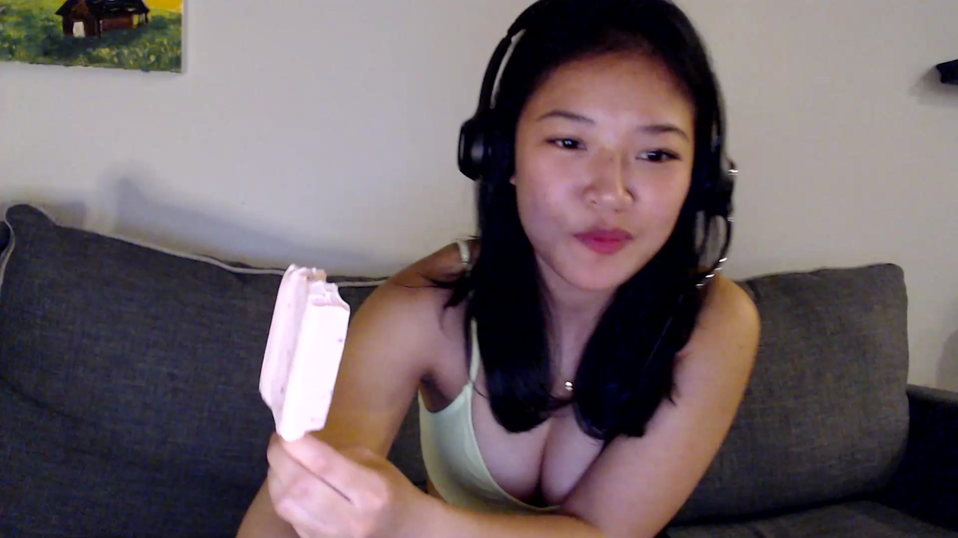 Gallery image thumbnail from Vivixeve's myfreecams stream on, 07/05/2023, 04:13 image 13 of 20
