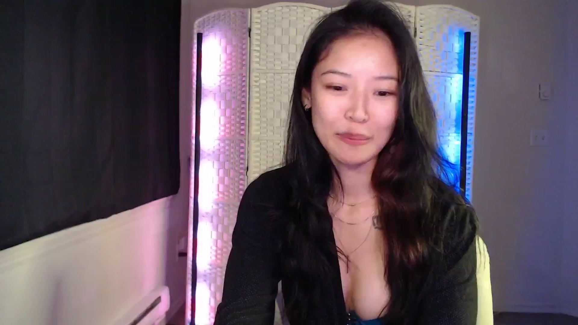 Gallery image thumbnail from Vivixxeve's myfreecams stream on, 08/30/2025, 24:53 image 3 of 20