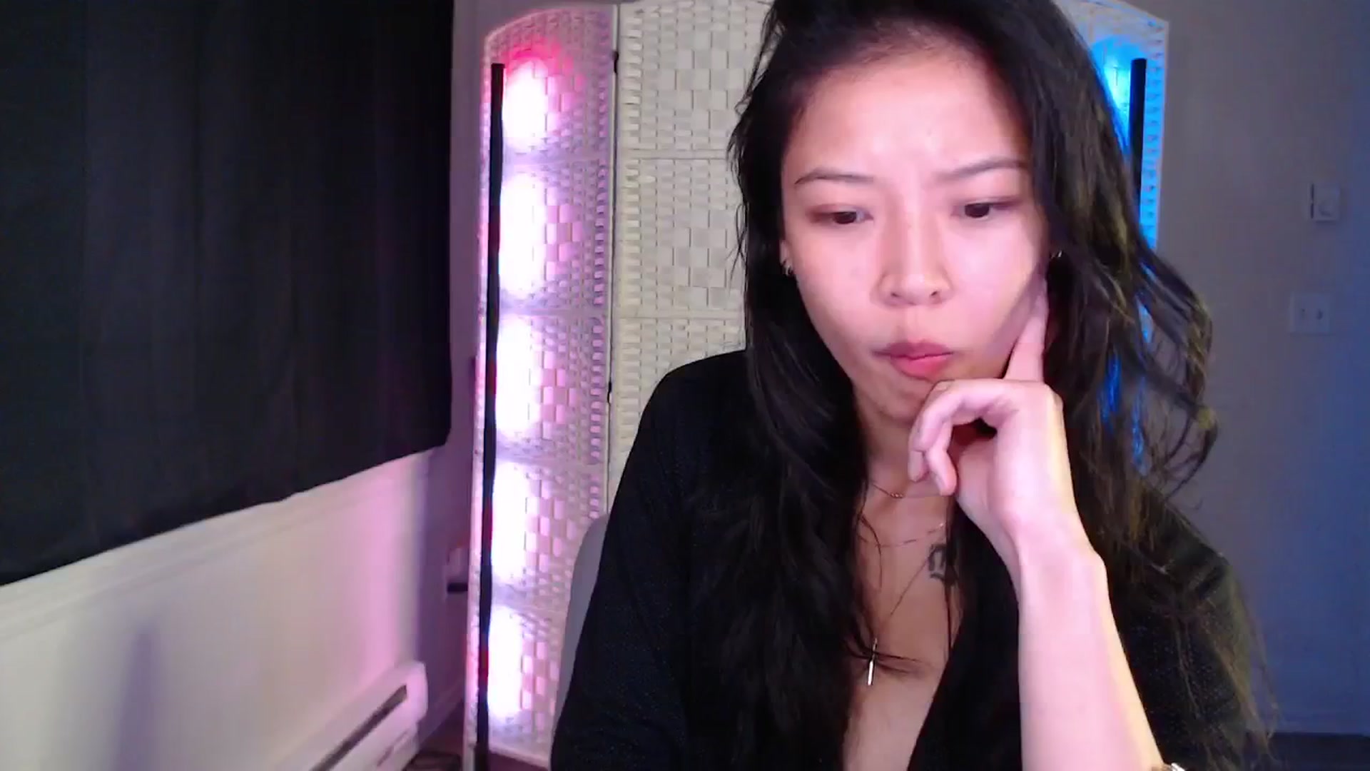 Gallery image thumbnail from Vivixxeve's myfreecams stream on, 08/30/2025, 24:53 image 7 of 20
