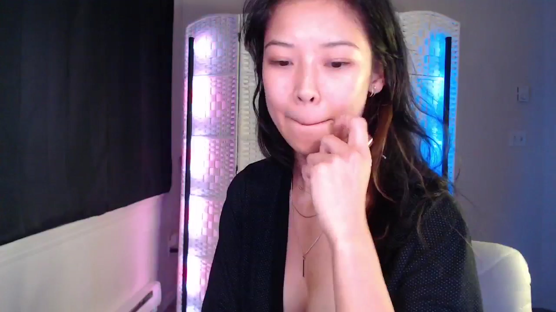 Gallery image thumbnail from Vivixxeve's myfreecams stream on, 08/30/2025, 24:53 image 18 of 20