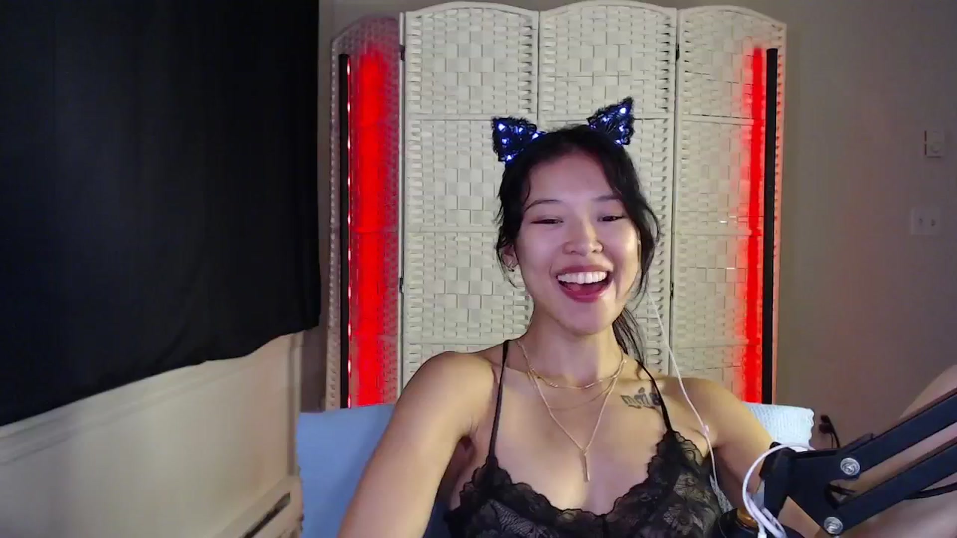 Gallery image thumbnail from Vivixxeve's myfreecams stream on, 09/01/2025, 21:31 image 20 of 20
