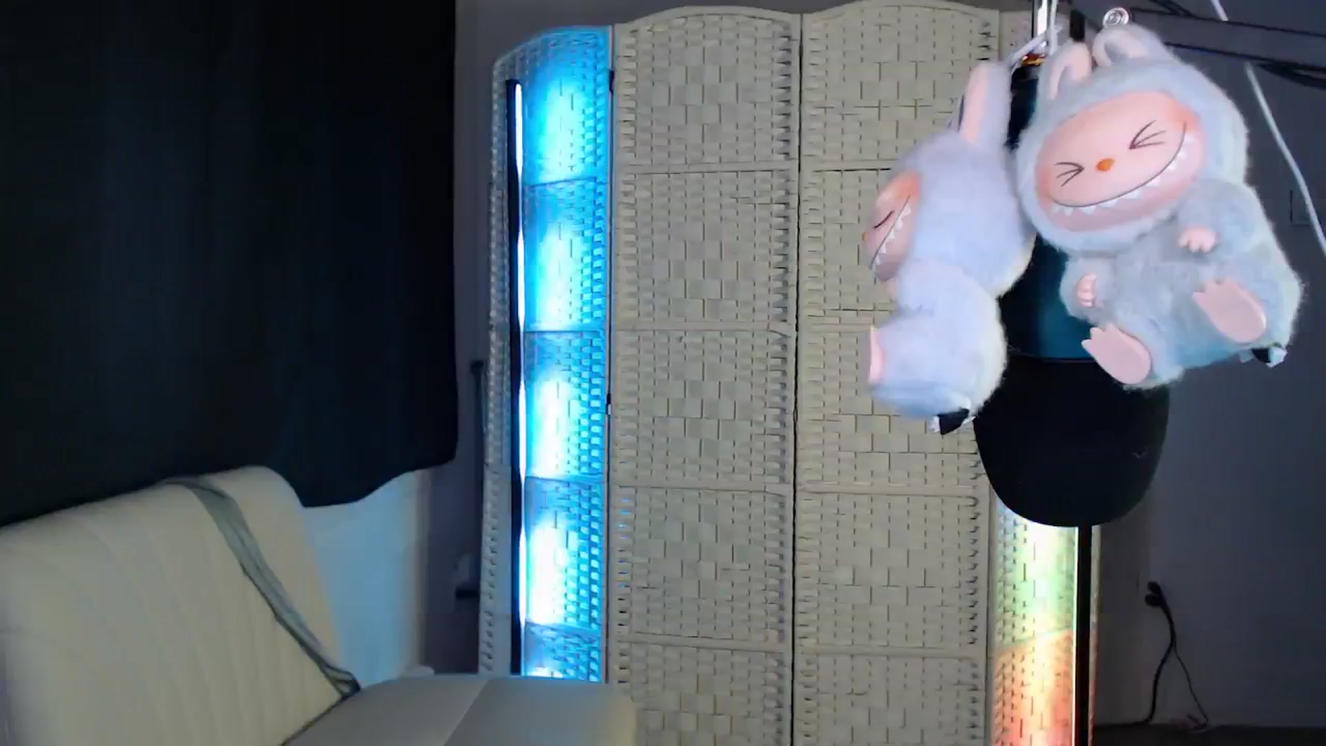 Gallery image thumbnail from Vivixxeve's myfreecams stream on, 09/04/2025, 02:23 image 4 of 20