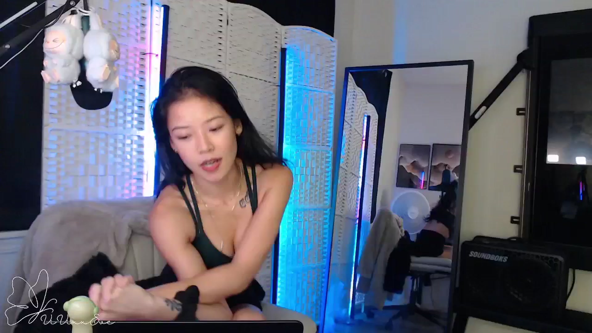 Gallery image thumbnail from Vivixxeve's myfreecams stream on, 09/11/2025, 05:39 image 1 of 20