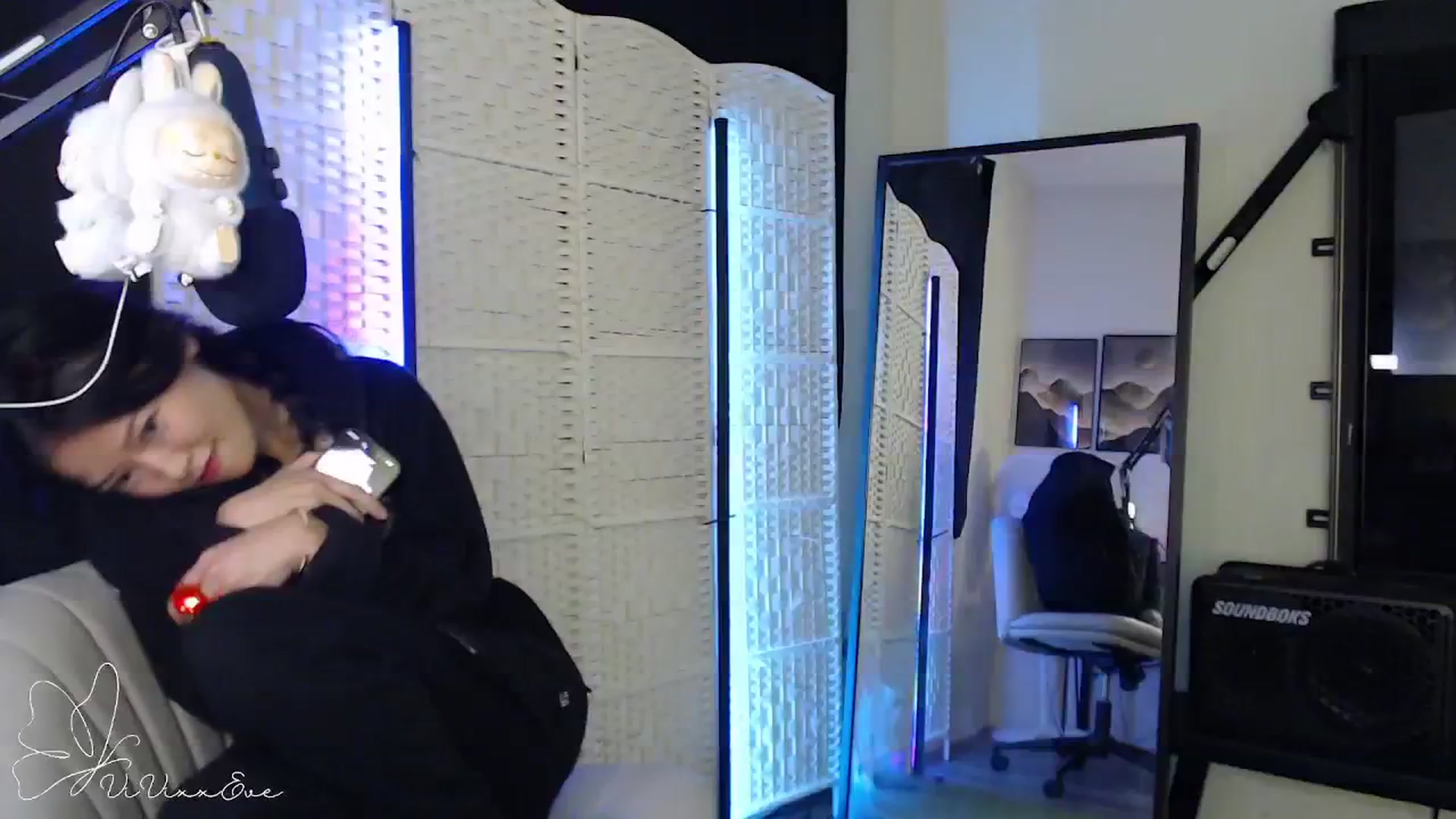 Gallery image thumbnail from Vivixxeve's myfreecams stream on, 09/12/2025, 01:36 image 2 of 20