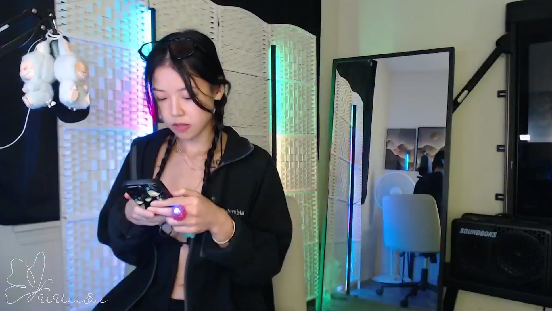 Gallery image thumbnail from Vivixxeve's myfreecams stream on, 09/12/2025, 01:36 image 1 of 20