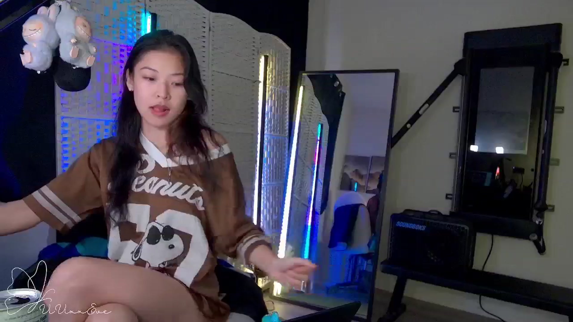 Gallery image thumbnail from Vivixxeve's myfreecams stream on, 09/17/2025, 06:49 image 17 of 20