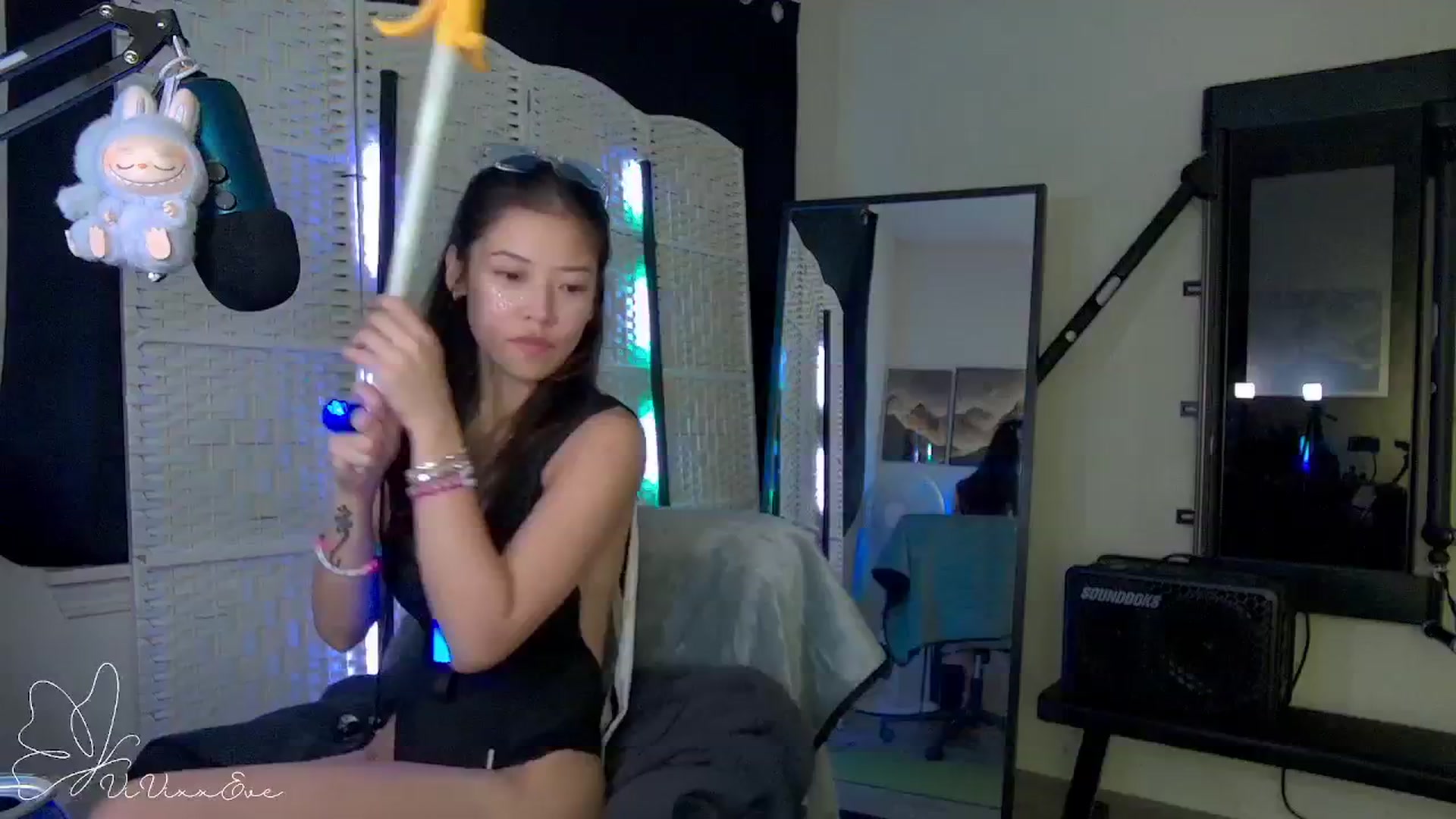 Gallery image thumbnail from Vivixxeve's myfreecams stream on, 09/22/2025, 09:06 image 12 of 20