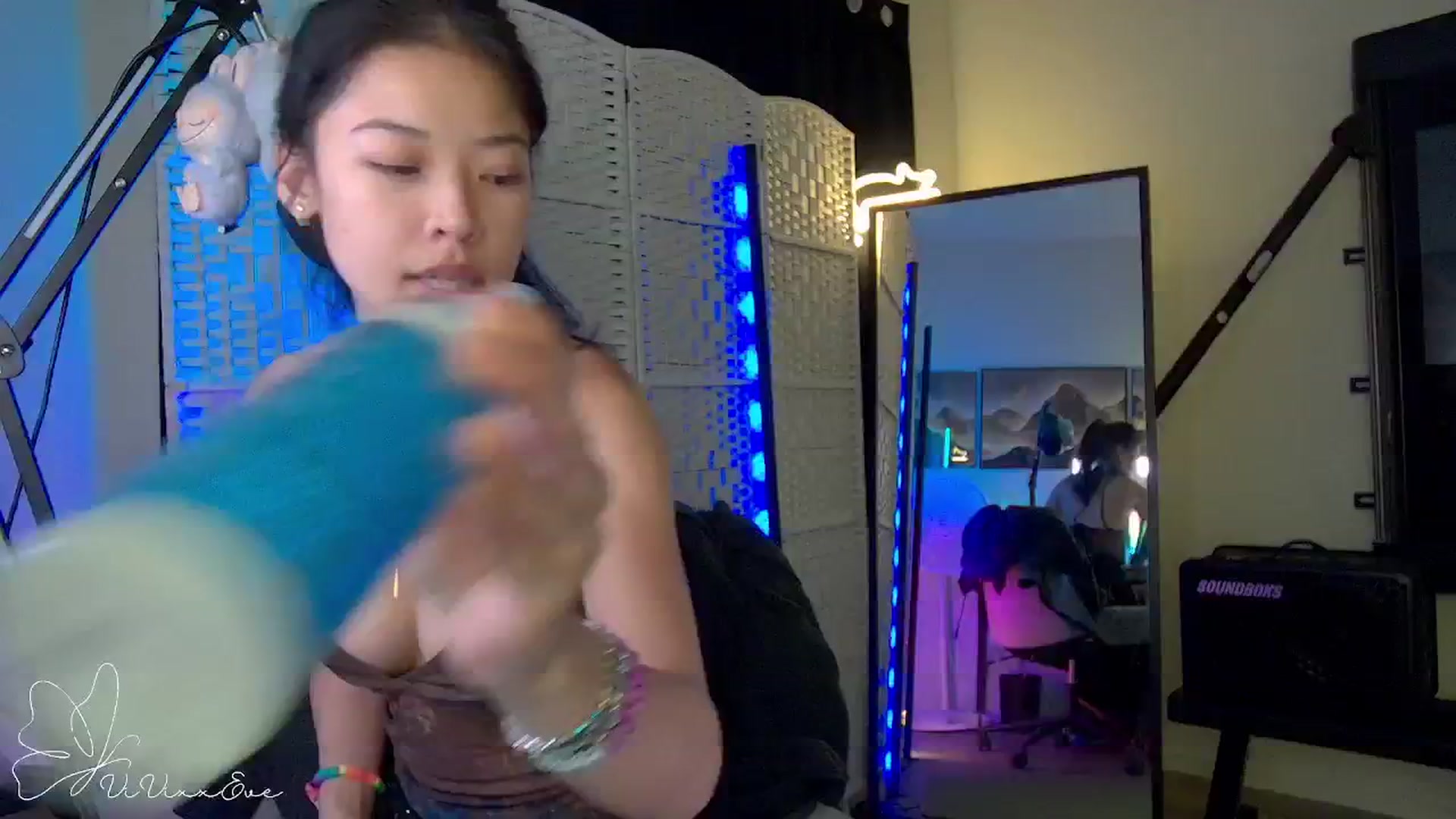 Gallery image thumbnail from Vivixxeve's myfreecams stream on, 09/24/2025, 07:18 image 14 of 20
