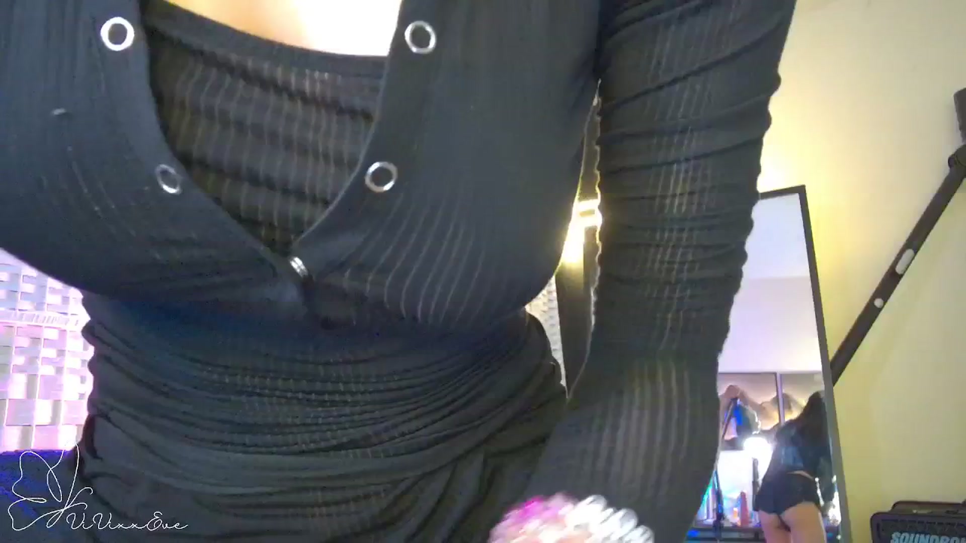 Gallery image thumbnail from Vivixxeve's myfreecams stream on, 09/25/2025, 06:02 image 7 of 20