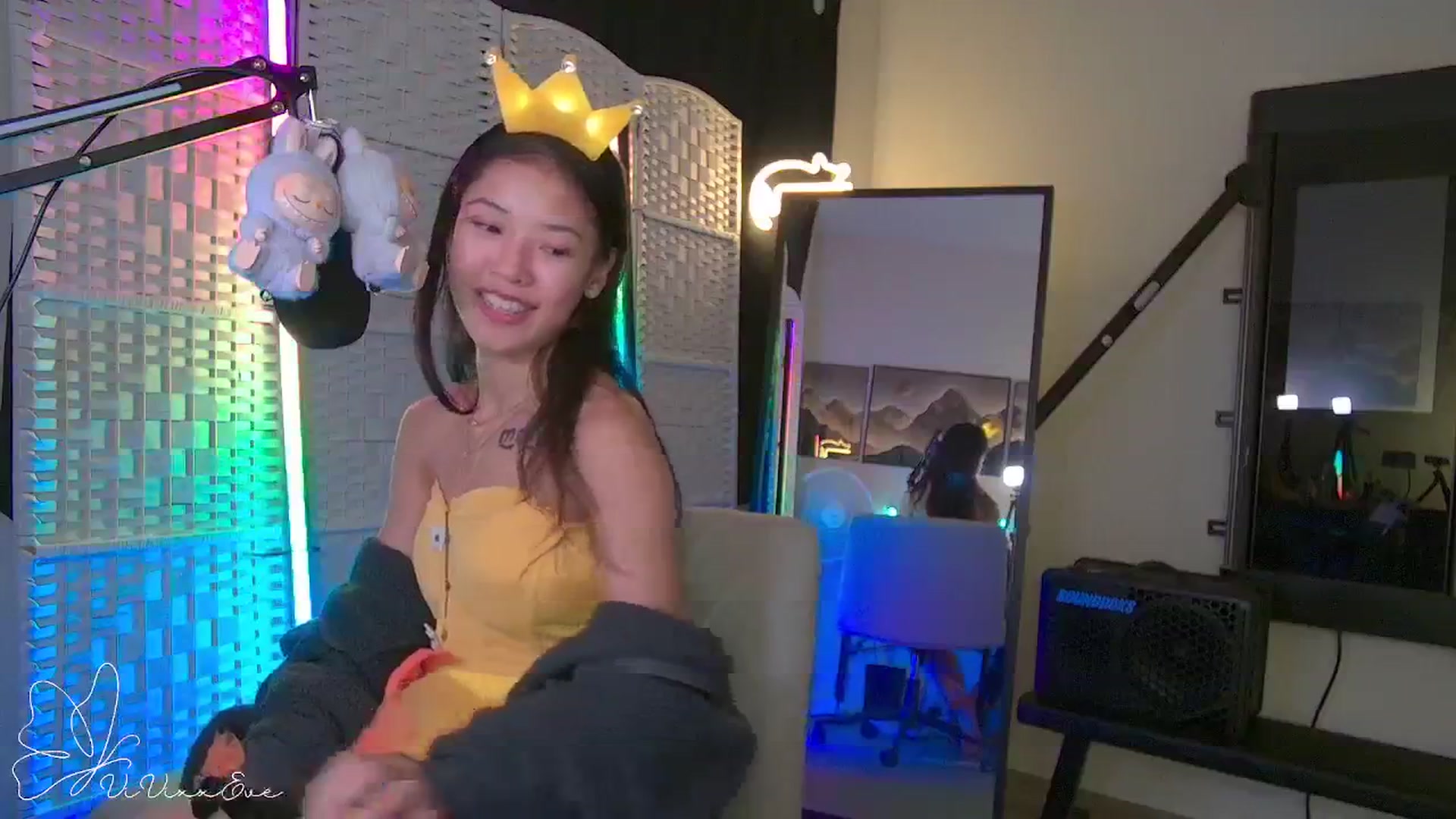 Gallery image thumbnail from Vivixxeve's myfreecams stream on, 09/26/2025, 04:50 image 20 of 20