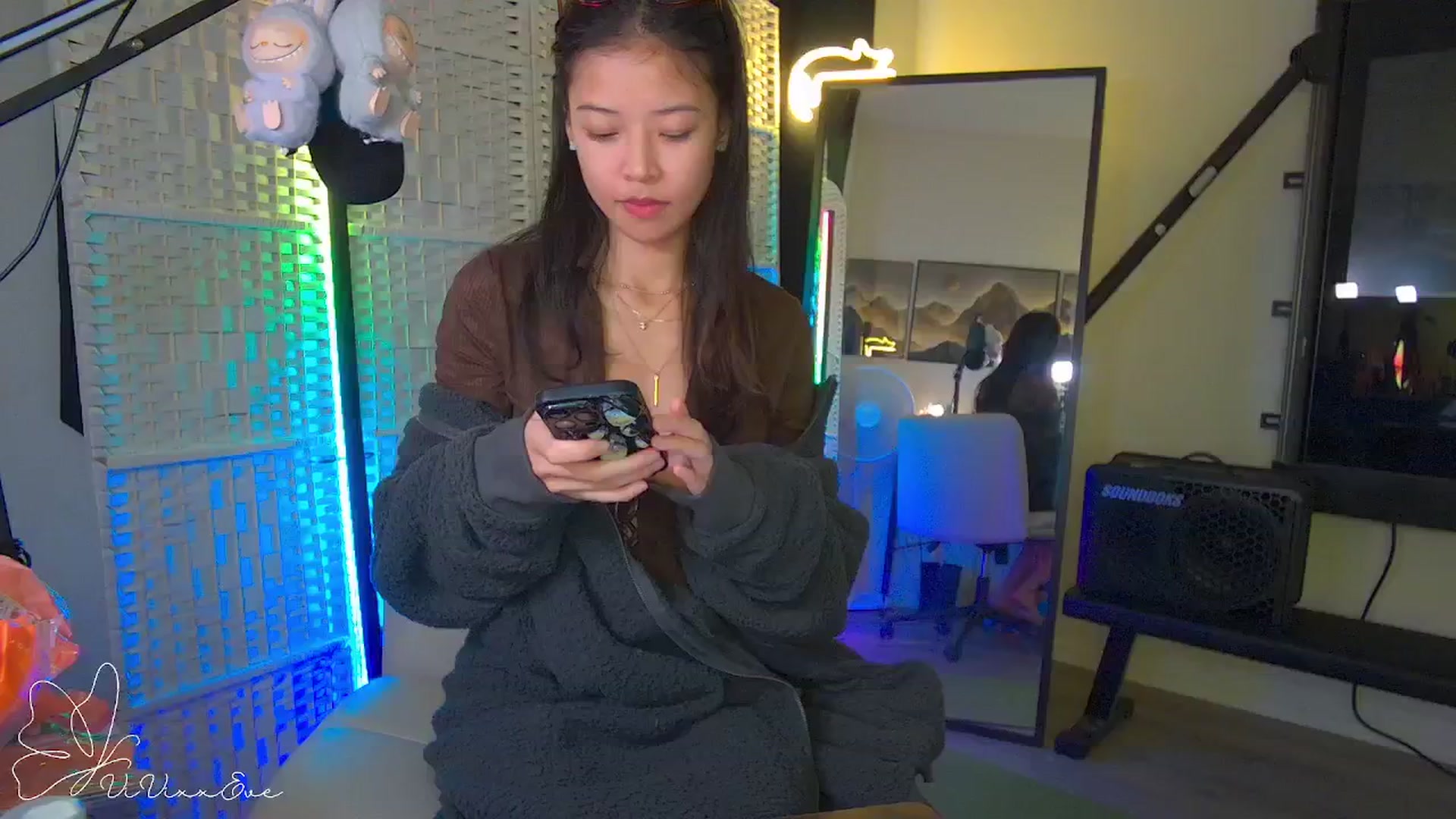 Gallery image thumbnail from Vivixxeve's myfreecams stream on, 09/26/2025, 10:02 image 17 of 20