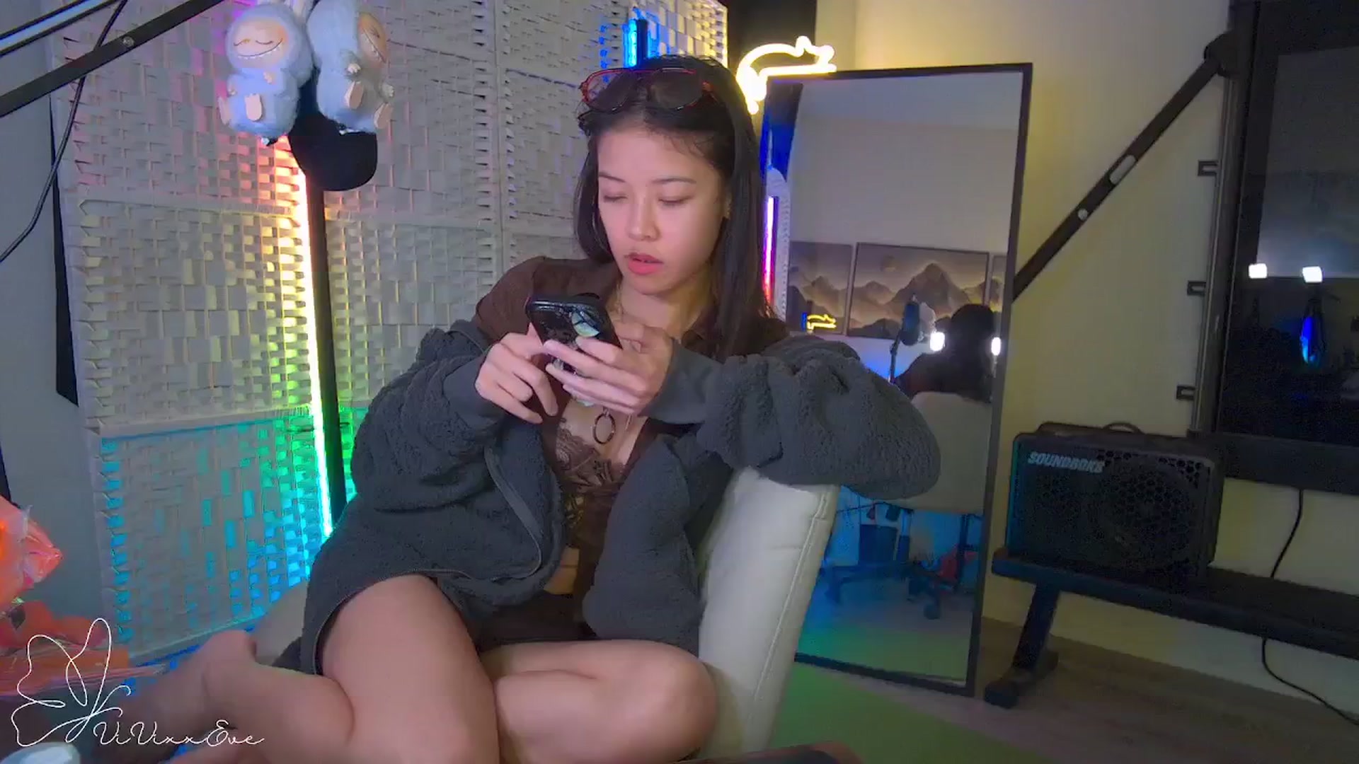 Gallery image thumbnail from Vivixxeve's myfreecams stream on, 09/26/2025, 10:02 image 9 of 20