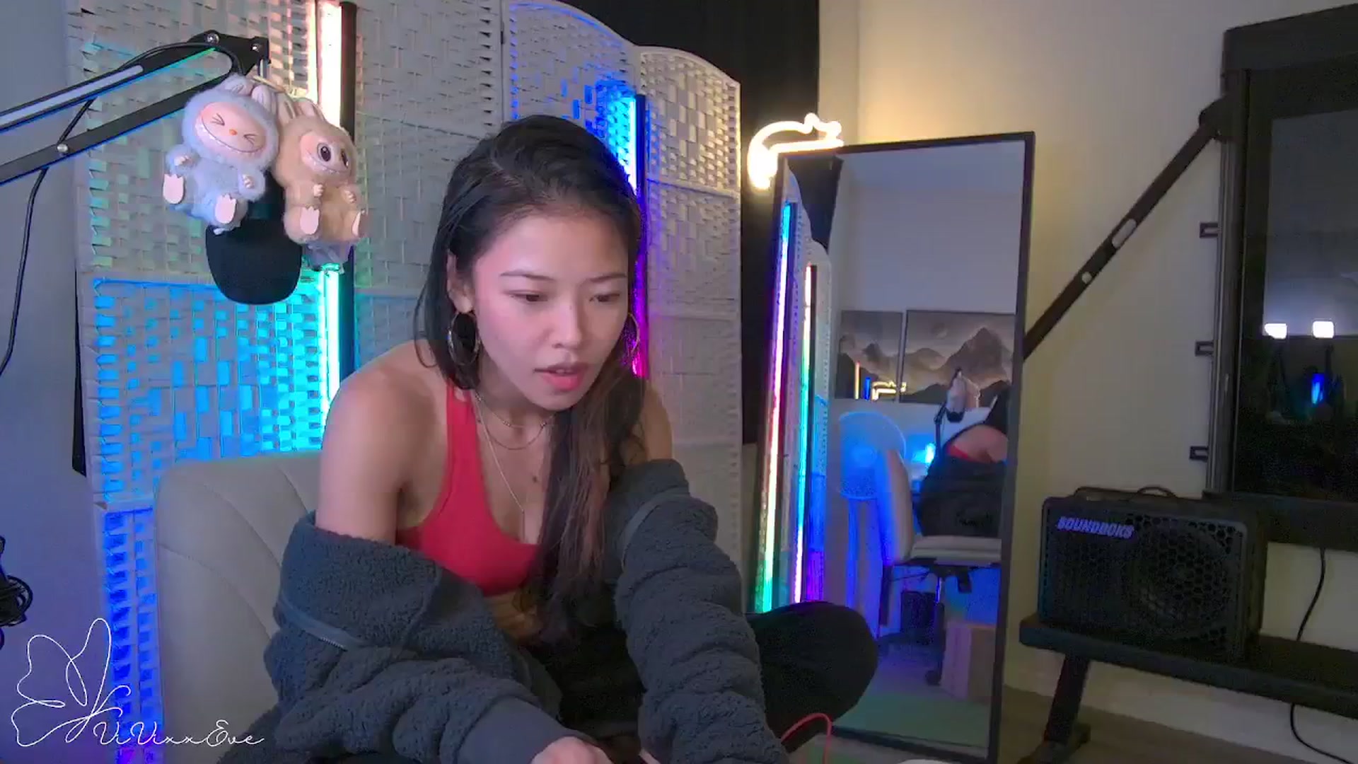 Gallery image thumbnail from Vivixxeve's myfreecams stream on, 10/01/2025, 04:49 image 18 of 20