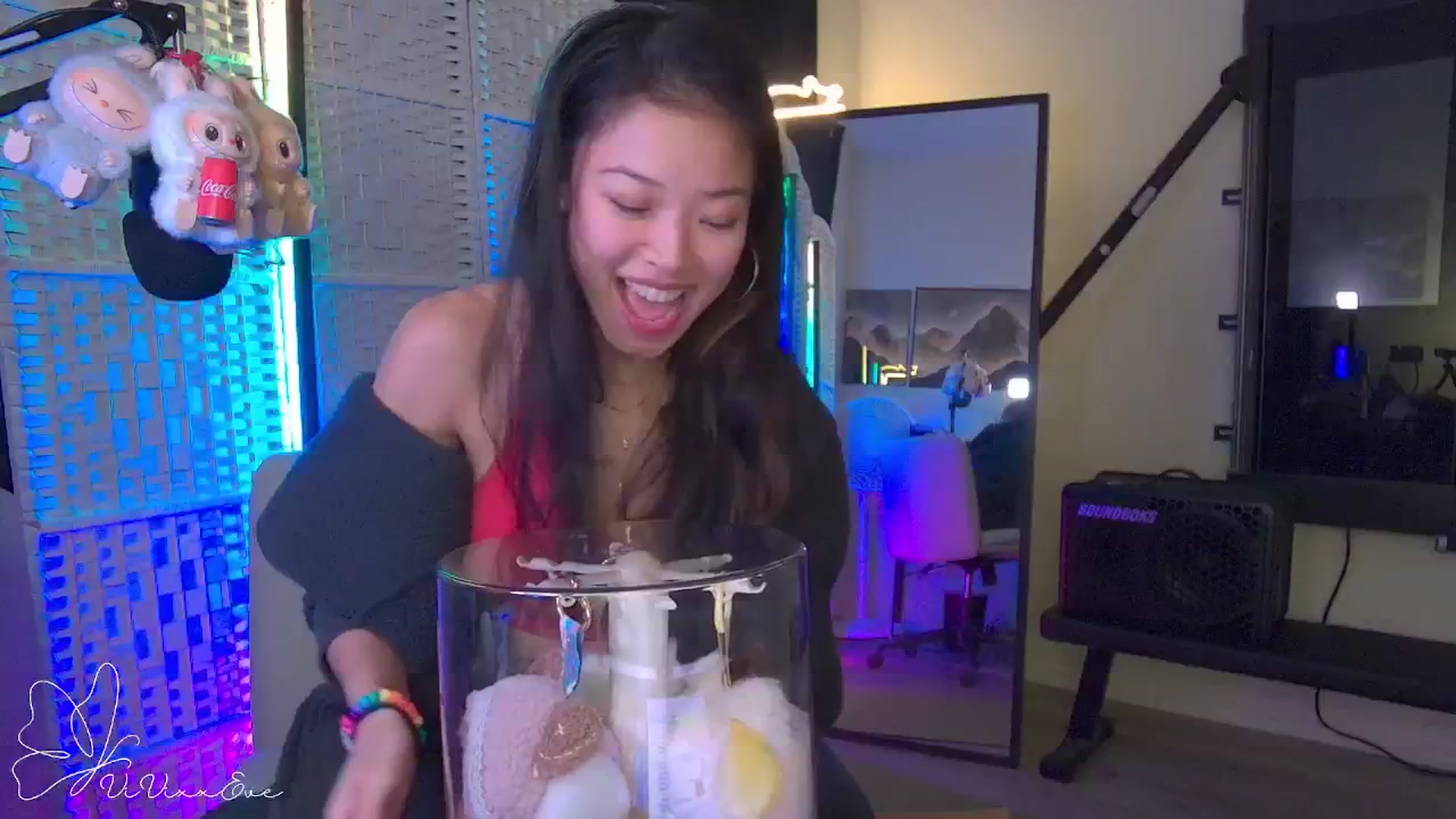 Gallery image thumbnail from Vivixxeve's myfreecams stream on, 10/01/2025, 06:54 image 20 of 20