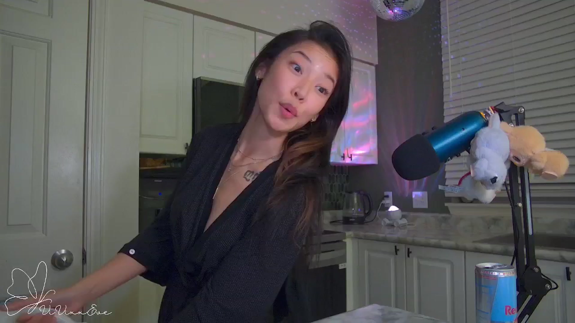 Gallery image thumbnail from Vivixxeve's myfreecams stream on, 10/10/2025, 03:41 image 7 of 20