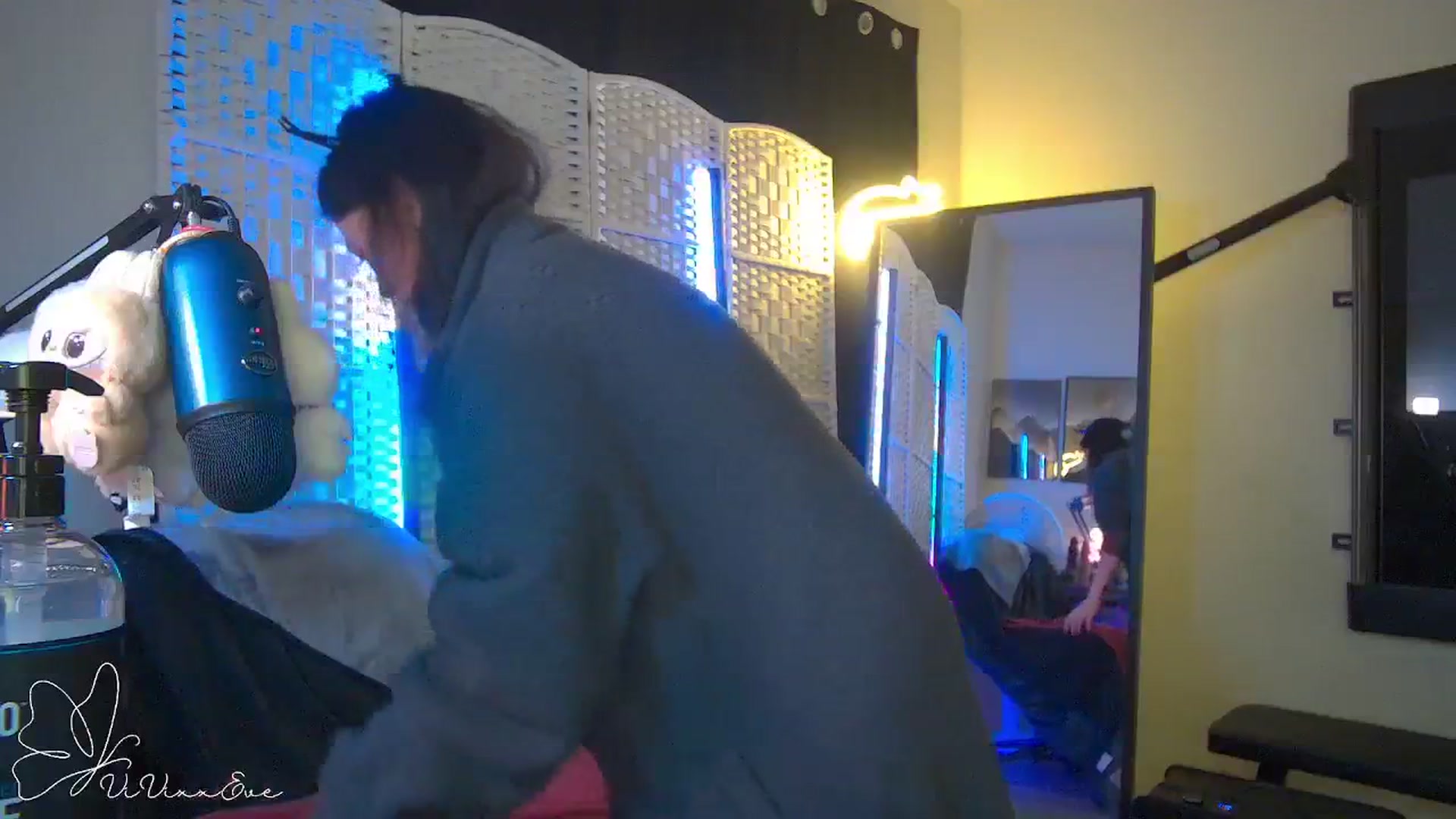 Gallery image thumbnail from Vivixxeve's myfreecams stream on, 10/20/2025, 23:08 image 13 of 20
