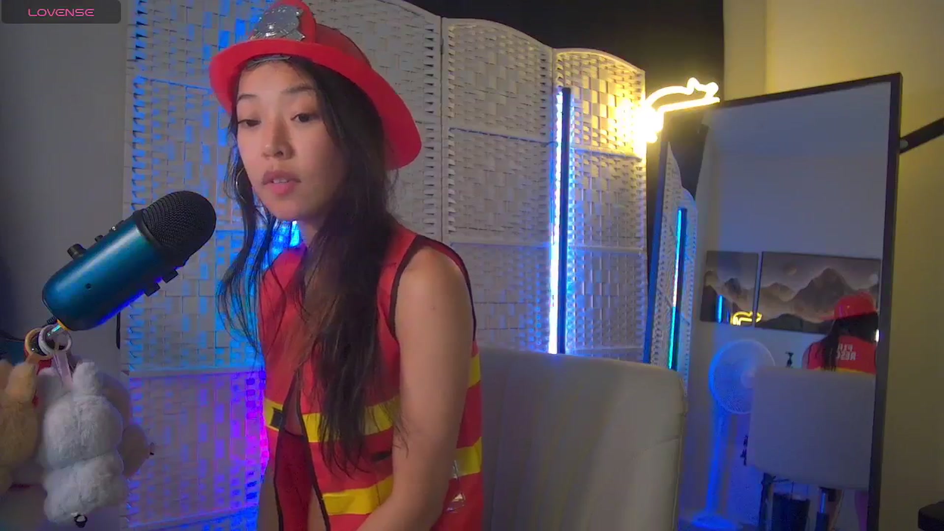 Gallery image thumbnail from Vivixxeve's myfreecams stream on, 10/31/2025, 02:54 image 18 of 20