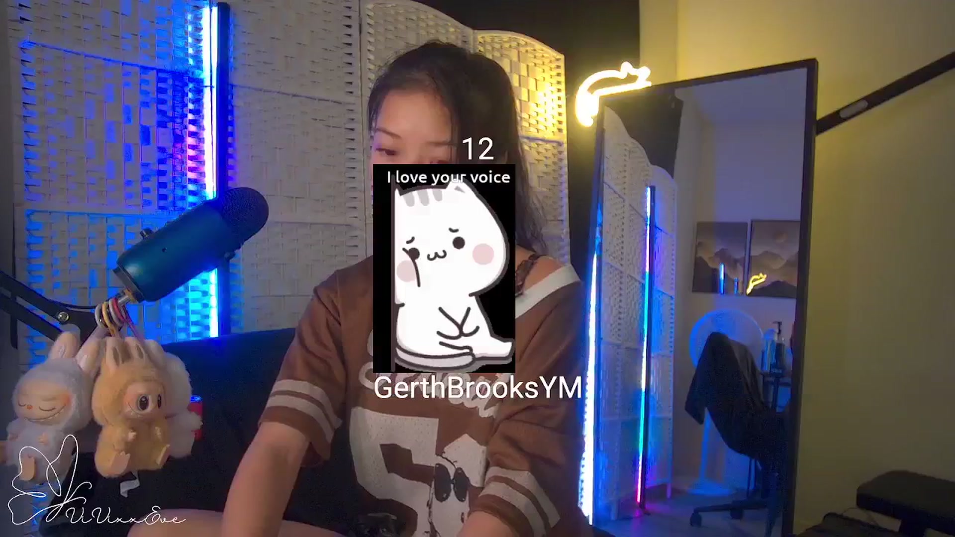 Gallery image thumbnail from Vivixxeve's myfreecams stream on, 11/03/2025, 05:16 image 19 of 20