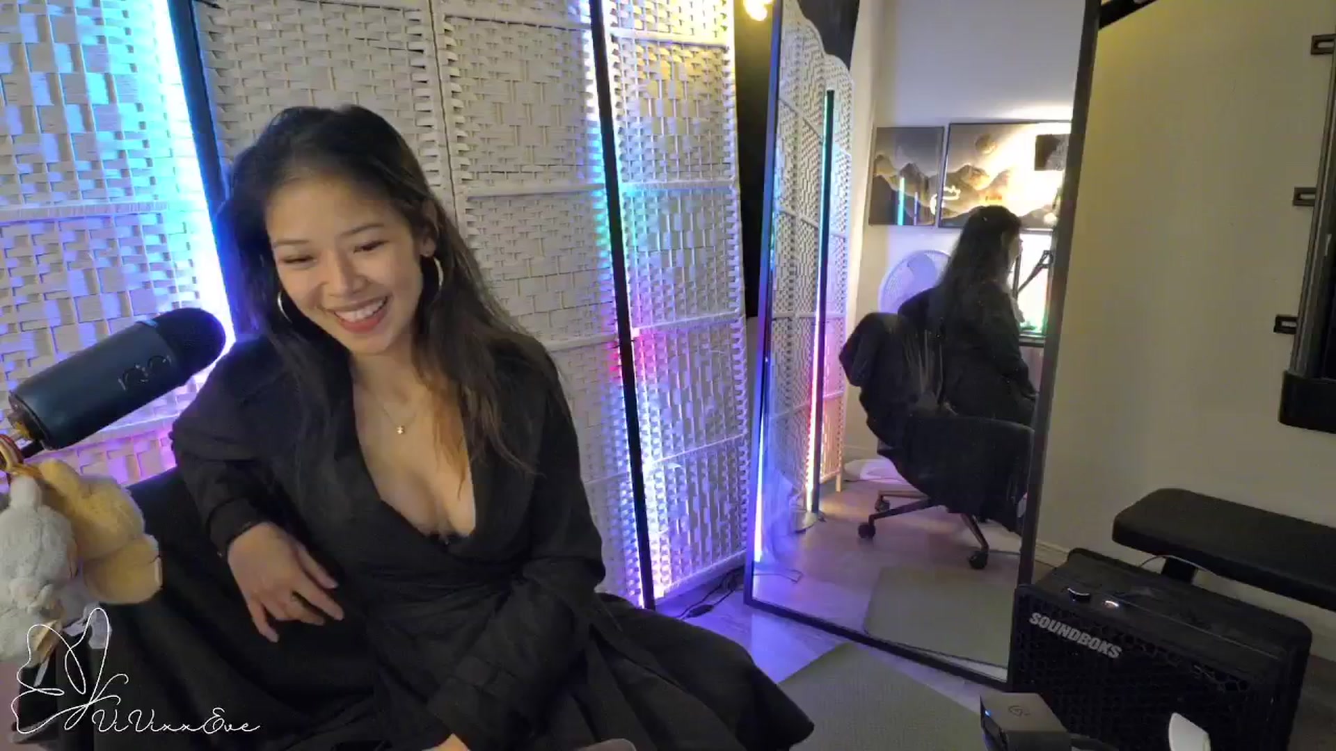 Gallery image thumbnail from Vivixxeve's myfreecams stream on, 11/07/2025, 06:36 image 16 of 20