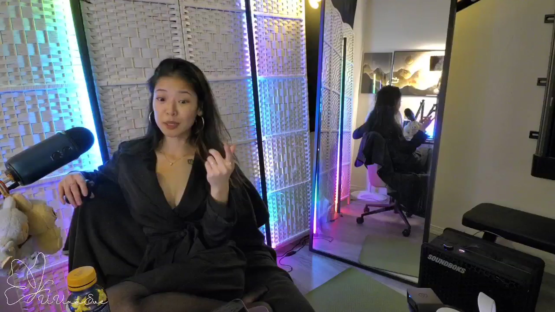Gallery image thumbnail from Vivixxeve's myfreecams stream on, 11/07/2025, 06:36 image 6 of 20