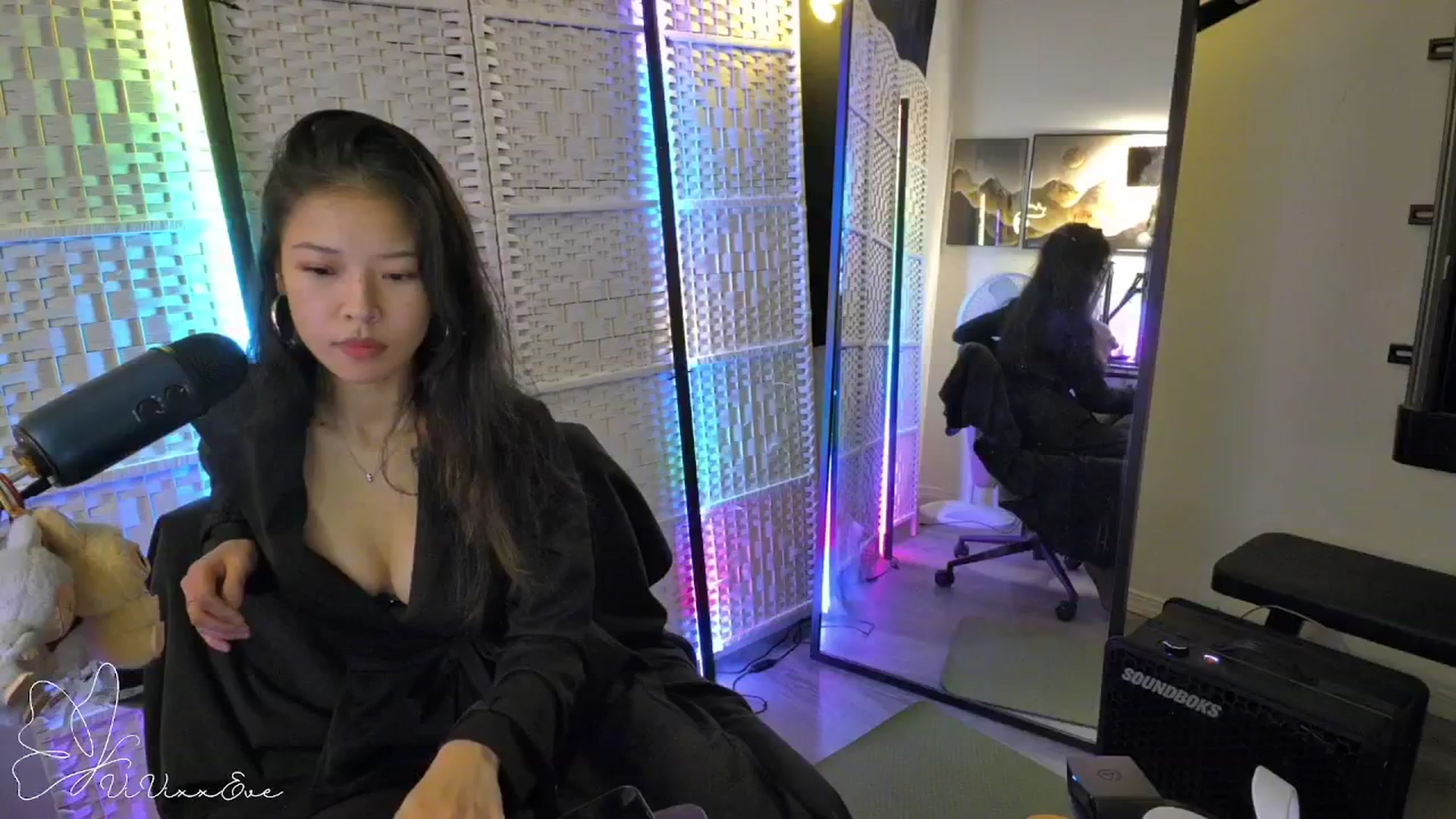 Gallery image thumbnail from Vivixxeve's myfreecams stream on, 11/07/2025, 06:36 image 2 of 20