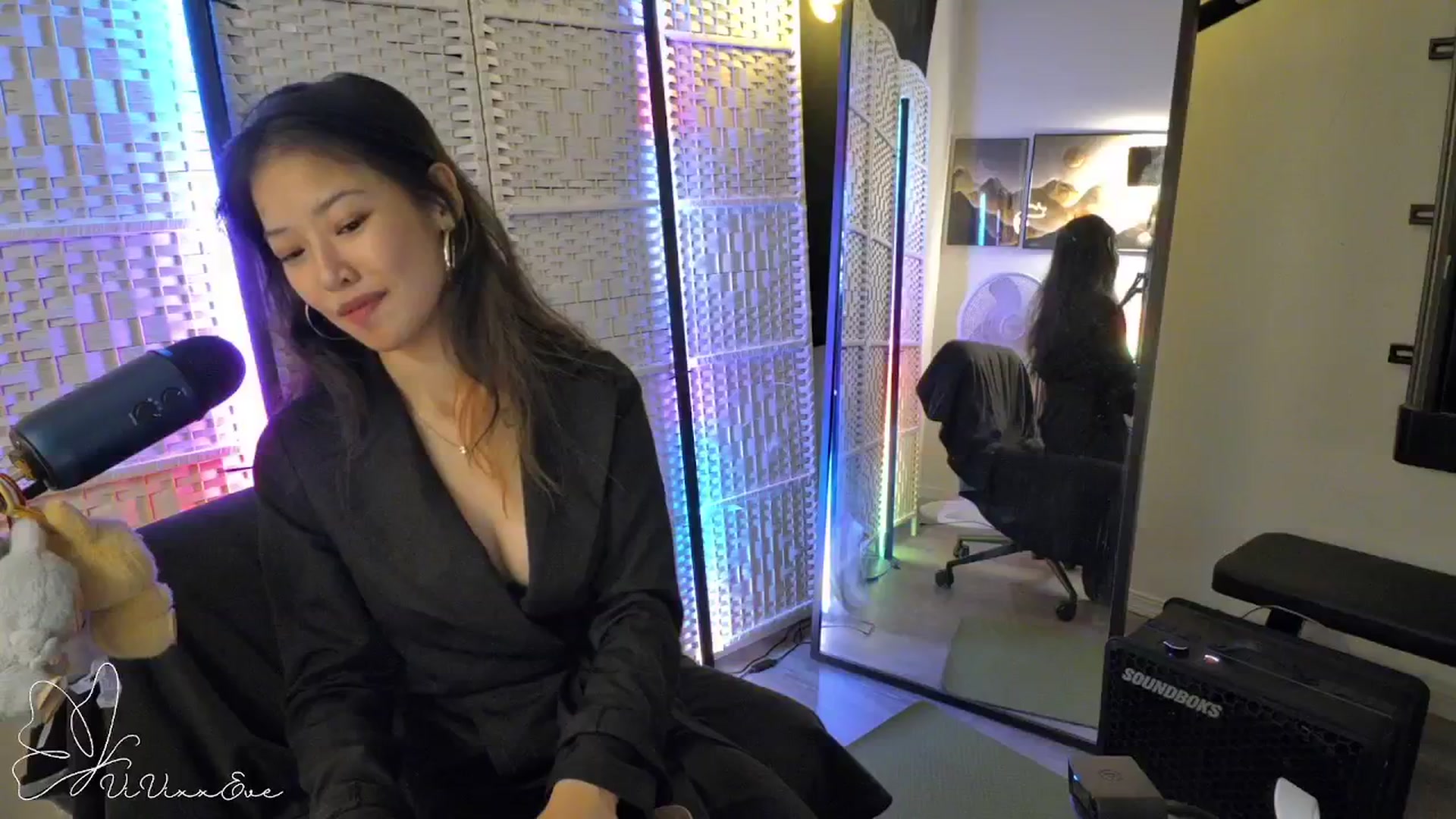 Gallery image thumbnail from Vivixxeve's myfreecams stream on, 11/07/2025, 06:36 image 15 of 20