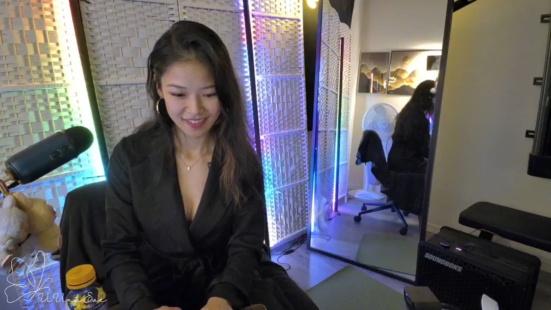 Gallery image thumbnail from Vivixxeve's myfreecams stream on, 11/07/2025, 06:36 image 7 of 20