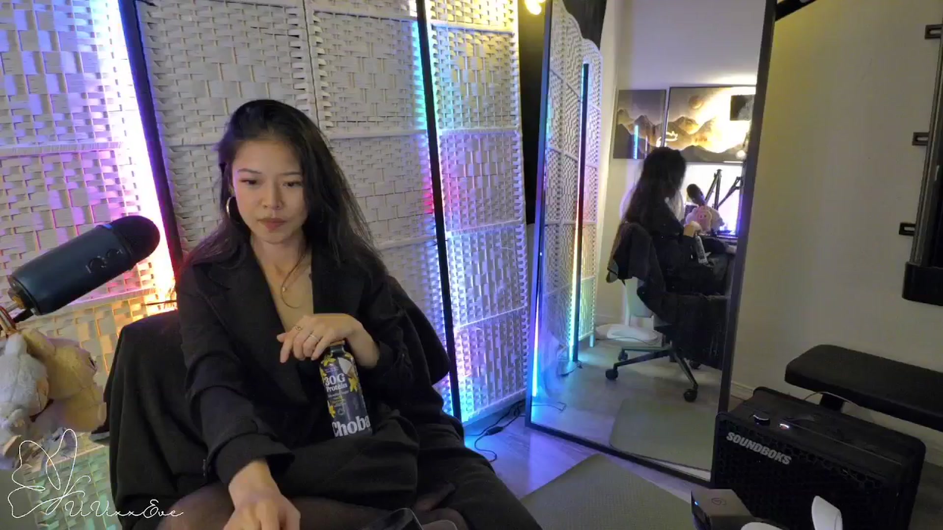 Gallery image thumbnail from Vivixxeve's myfreecams stream on, 11/07/2025, 06:36 image 4 of 20