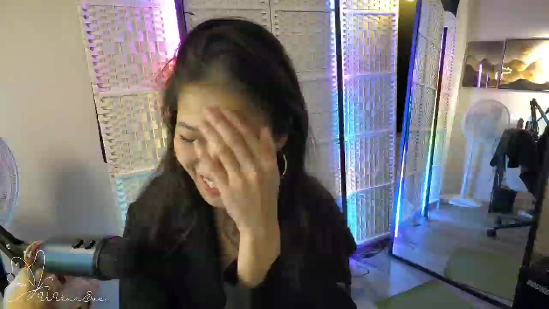 Gallery image thumbnail from Vivixxeve's myfreecams stream on, 11/07/2025, 08:23 image 19 of 20