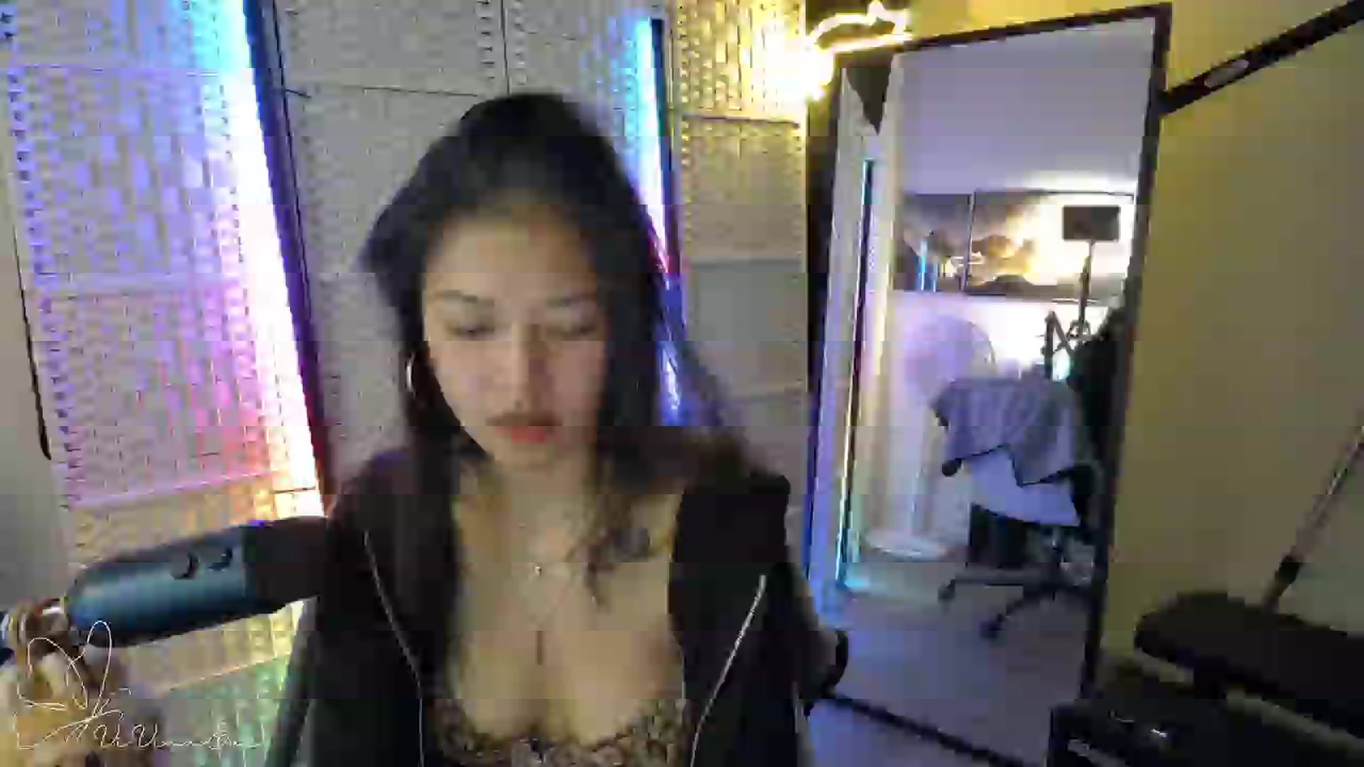 Gallery image thumbnail from Vivixxeve's myfreecams stream on, 11/19/2025, 23:27 image 12 of 20
